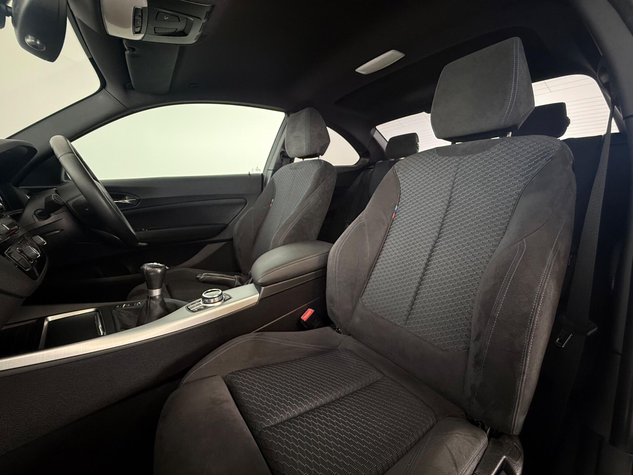 BMW 2 Series view 29
