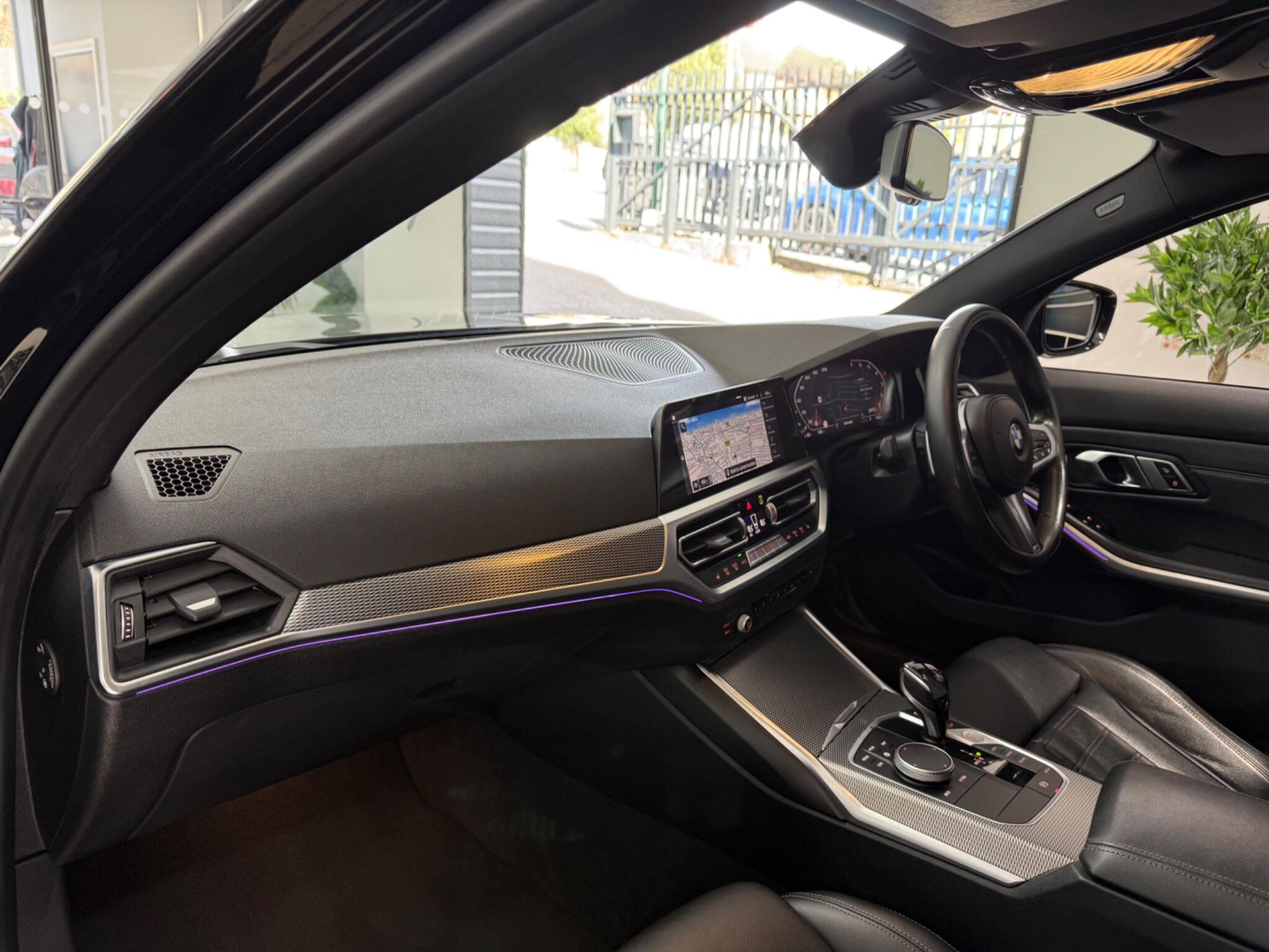 BMW 3 Series view 31