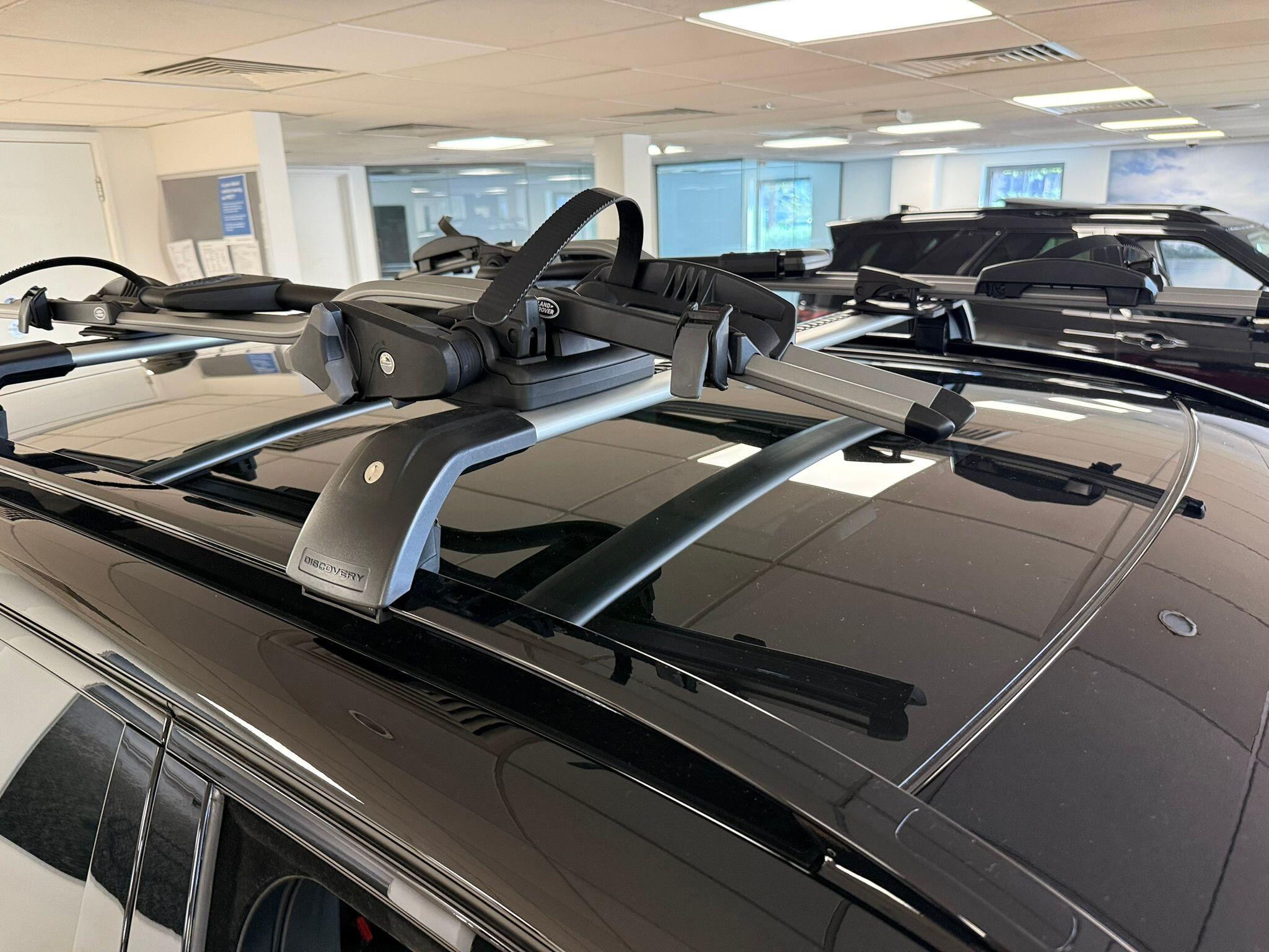 Land Rover Discovery Sport view 9