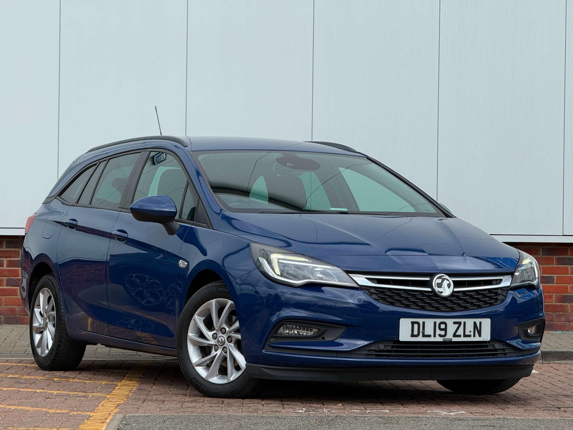 Vauxhall Astra view 5