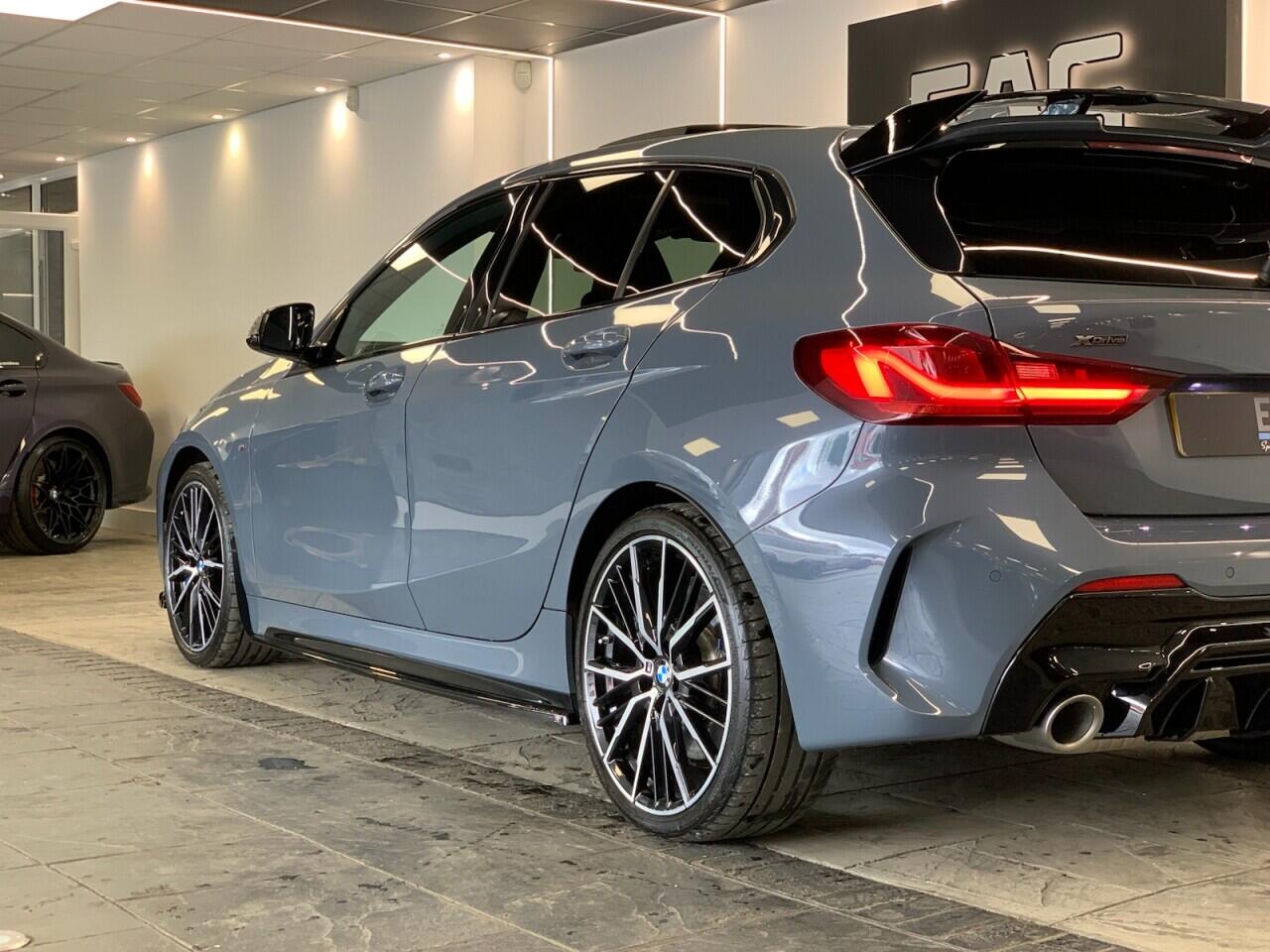 BMW 1 Series view 7
