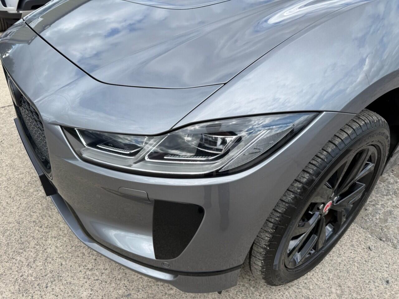 Jaguar I-Pace view 10