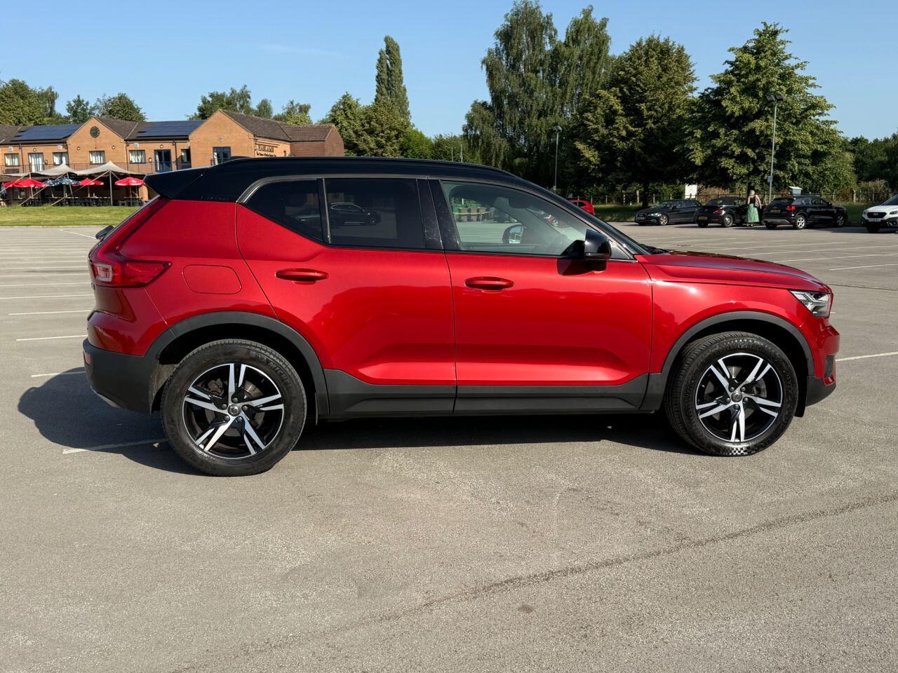 Volvo XC40 view 30