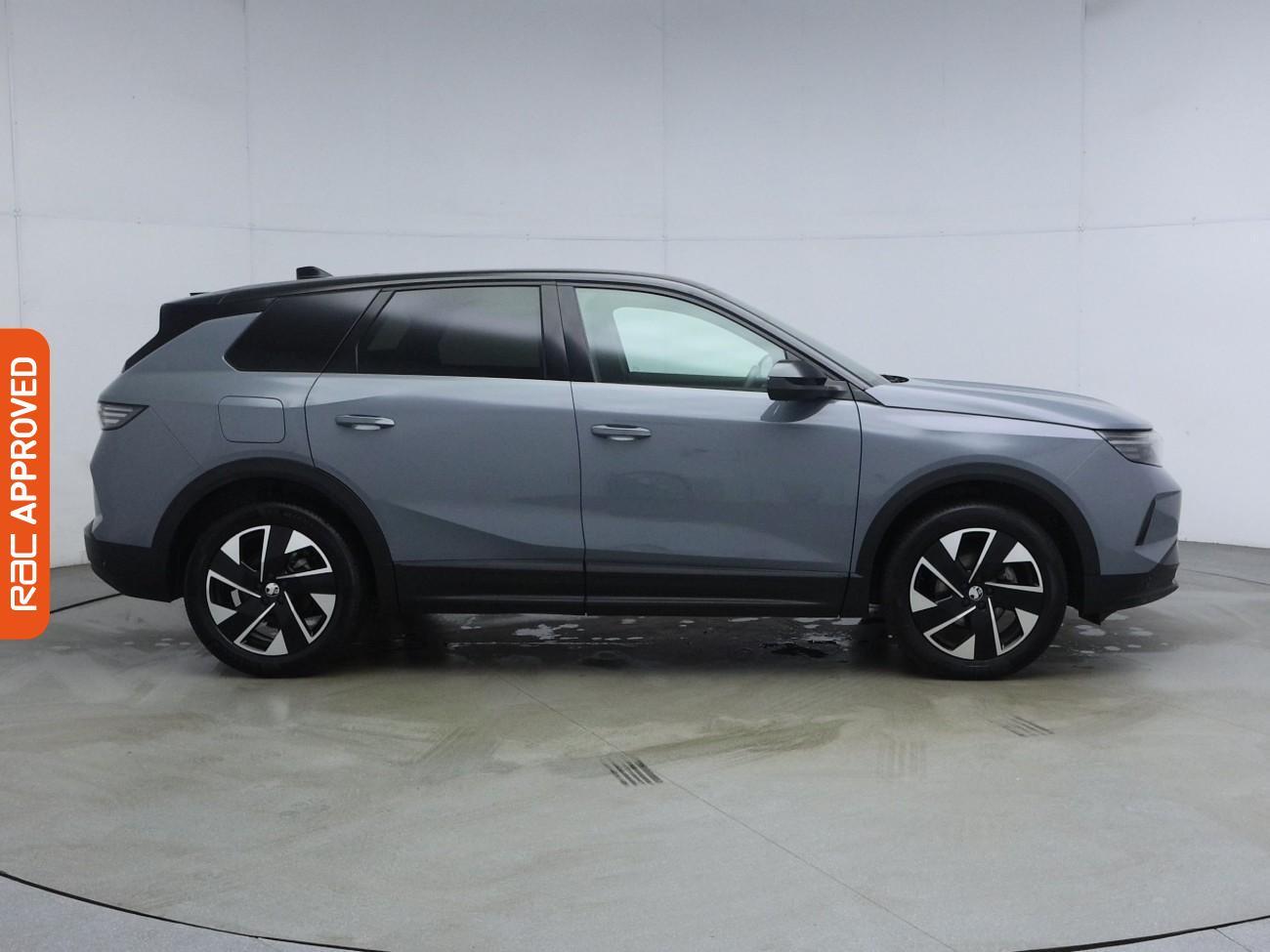 Vauxhall Grandland view 6