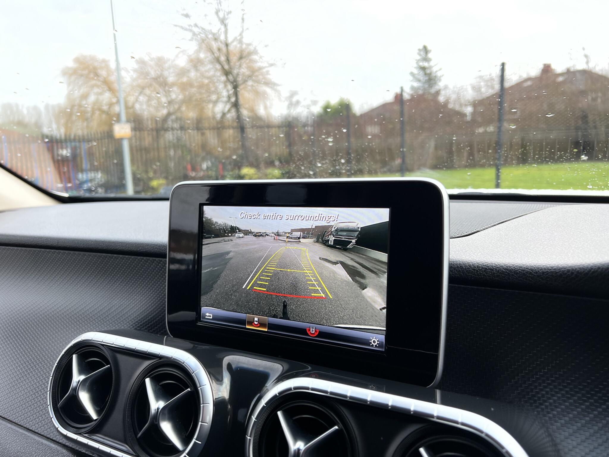 Mercedes-Benz X-Class view 20