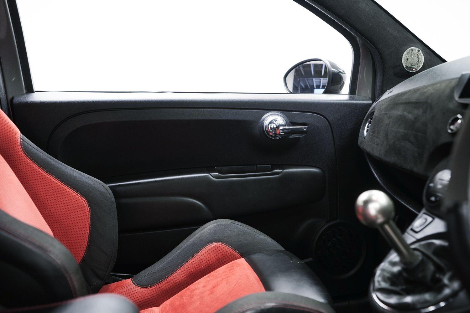 Abarth 595 view 12