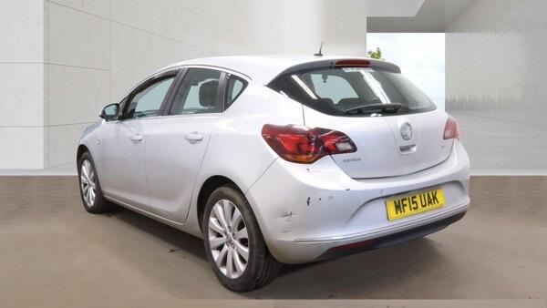 Vauxhall Astra view 3