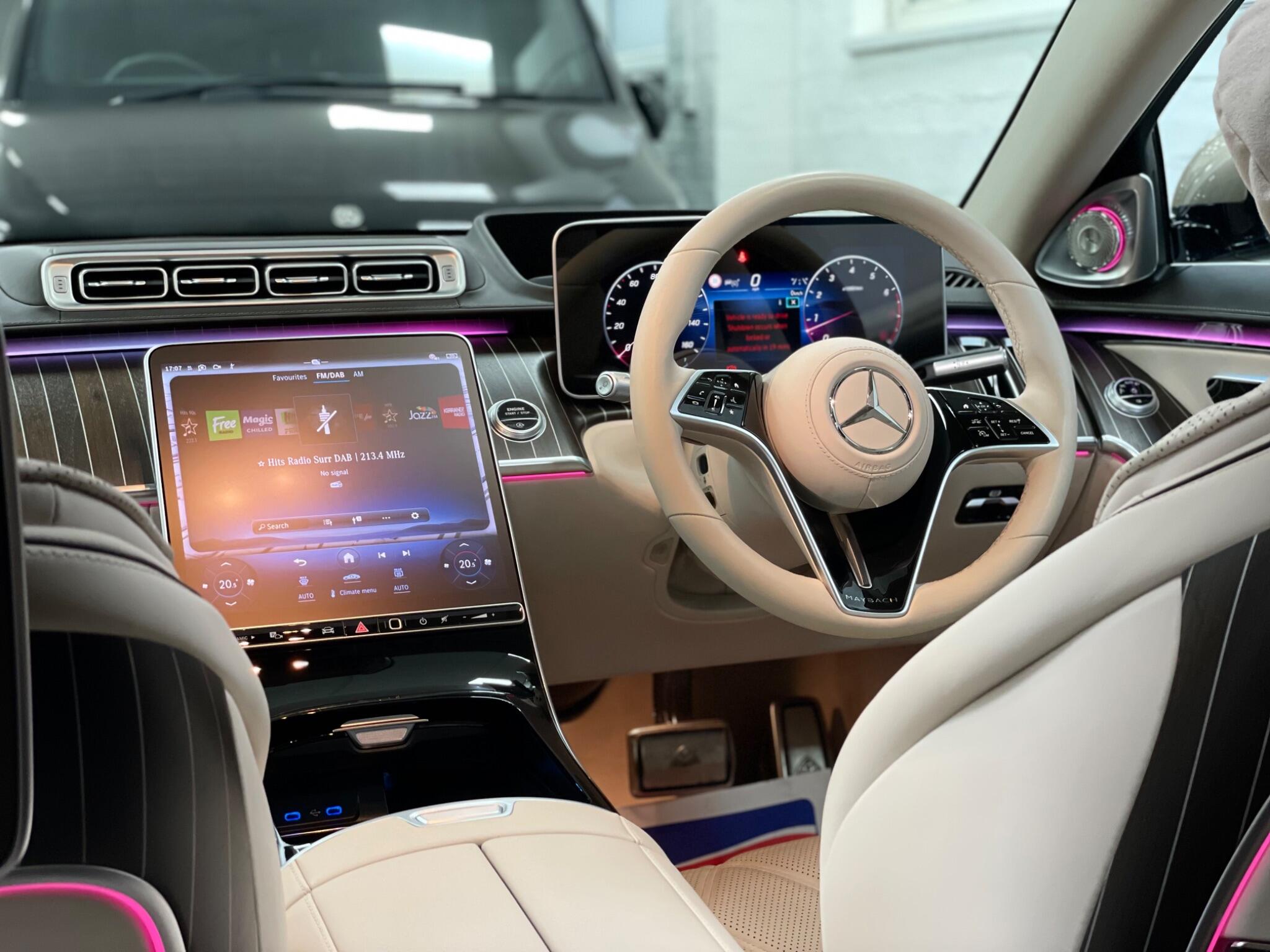 Mercedes-Benz S-Class view 70