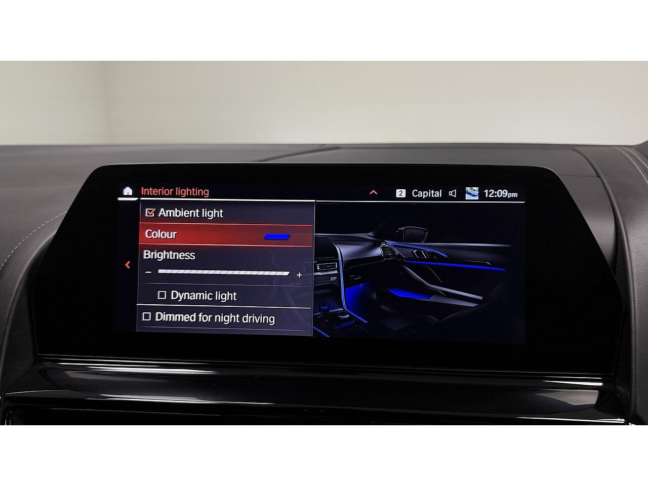 BMW 8 Series view 27