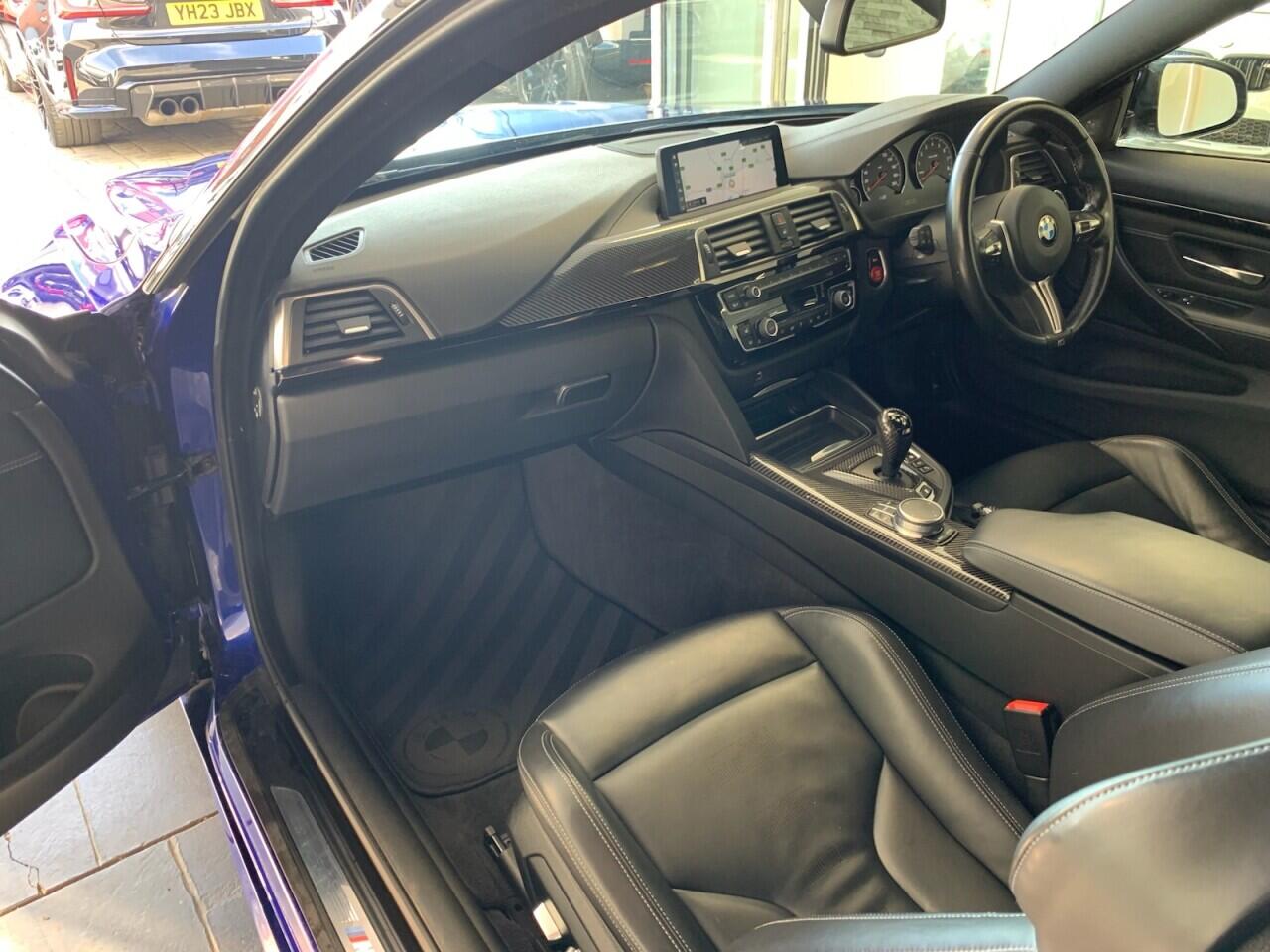 BMW M4 view 26