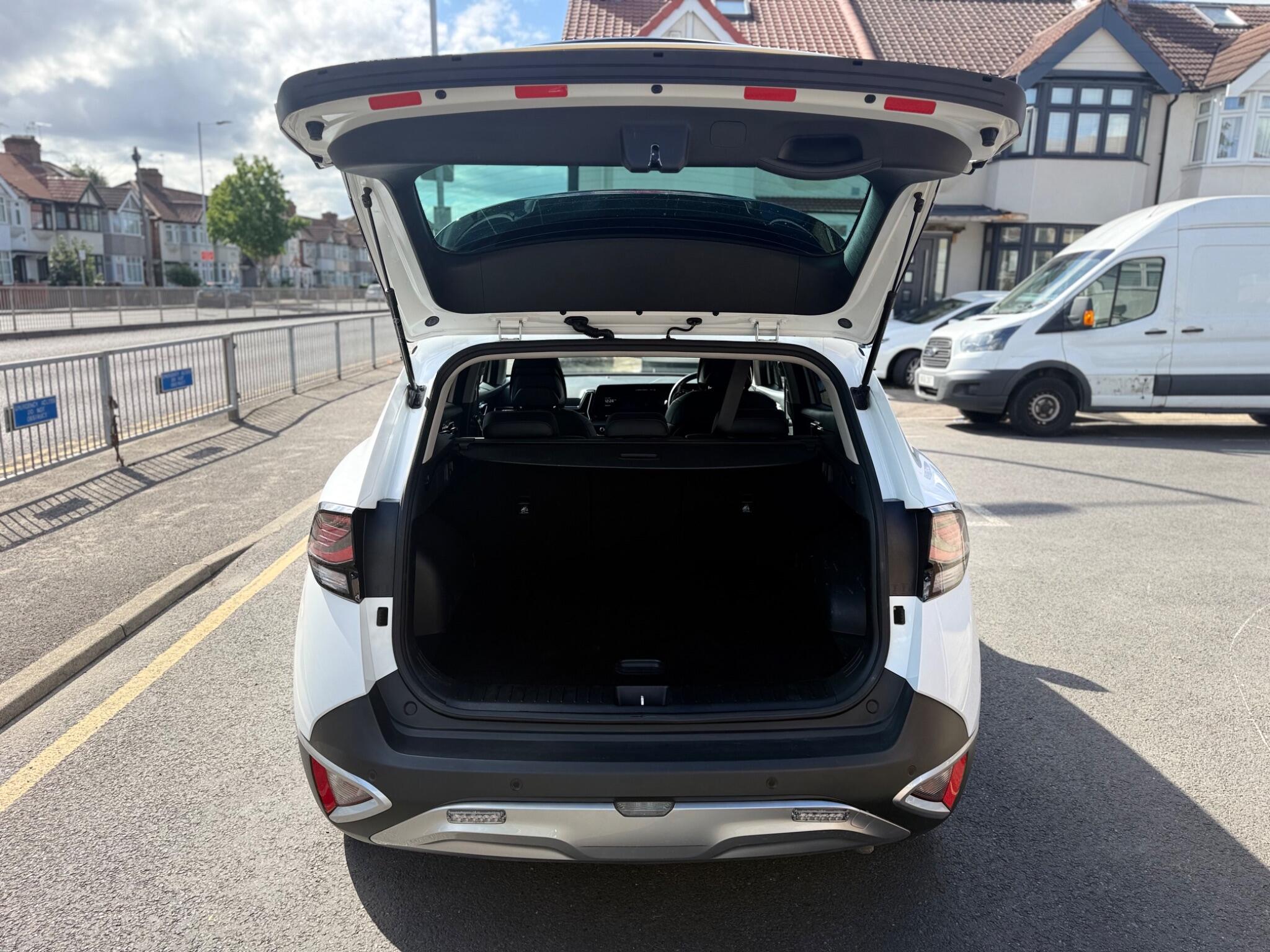 Kia Sportage view 28
