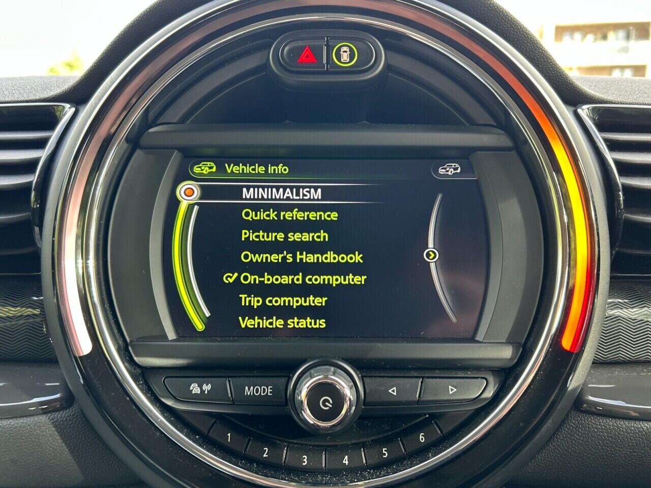 Mini Clubman view 35