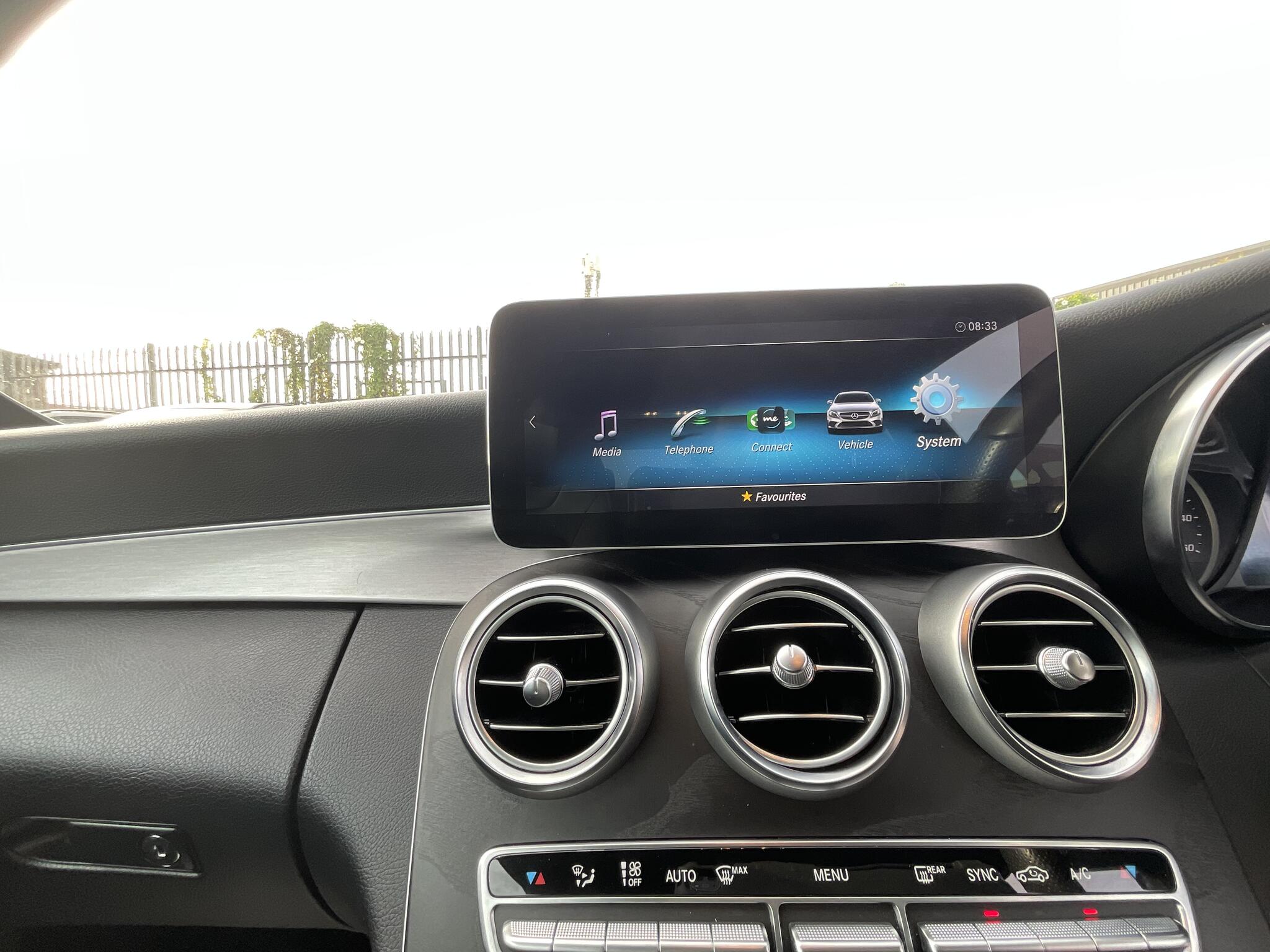 Mercedes-Benz C-Class view 21
