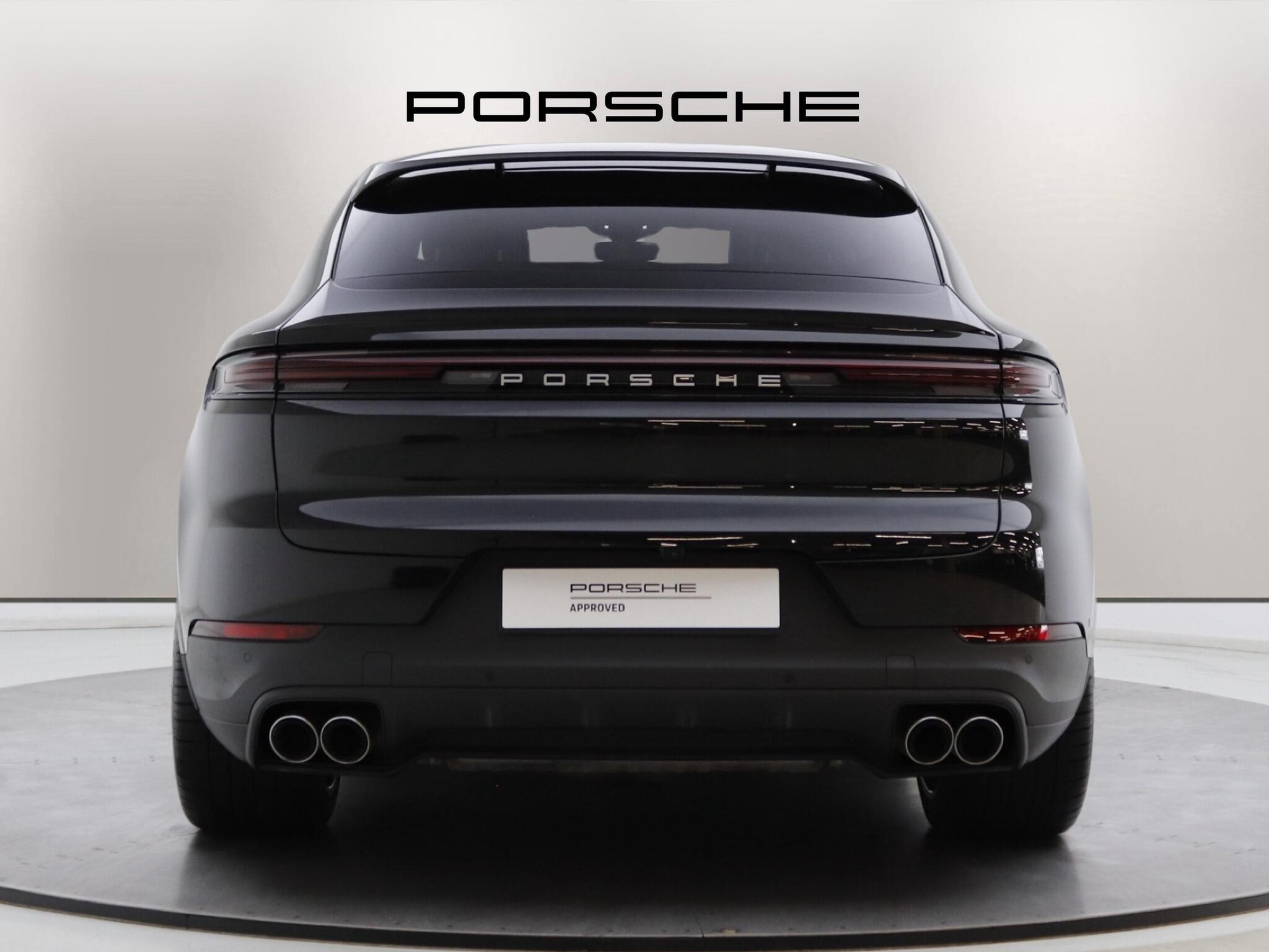 Porsche Cayenne view 5