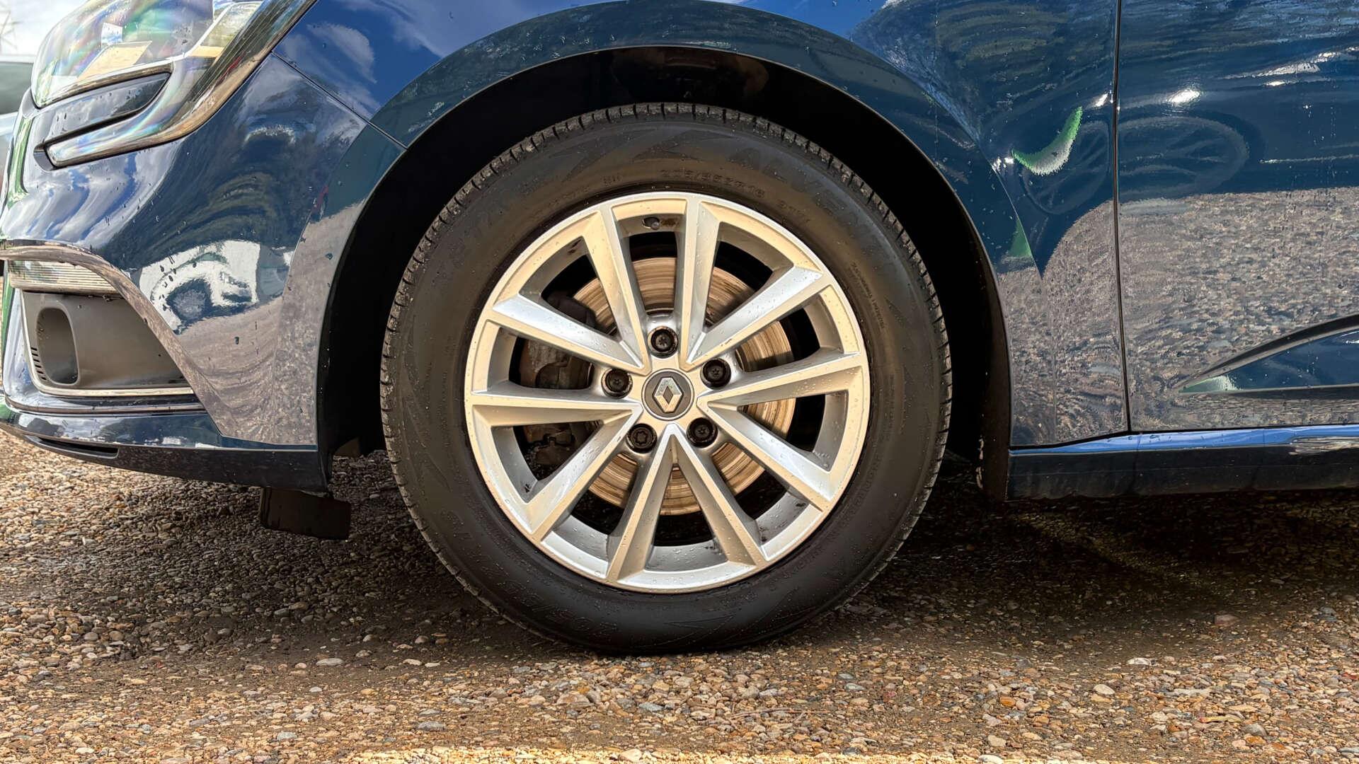 Renault Megane view 42