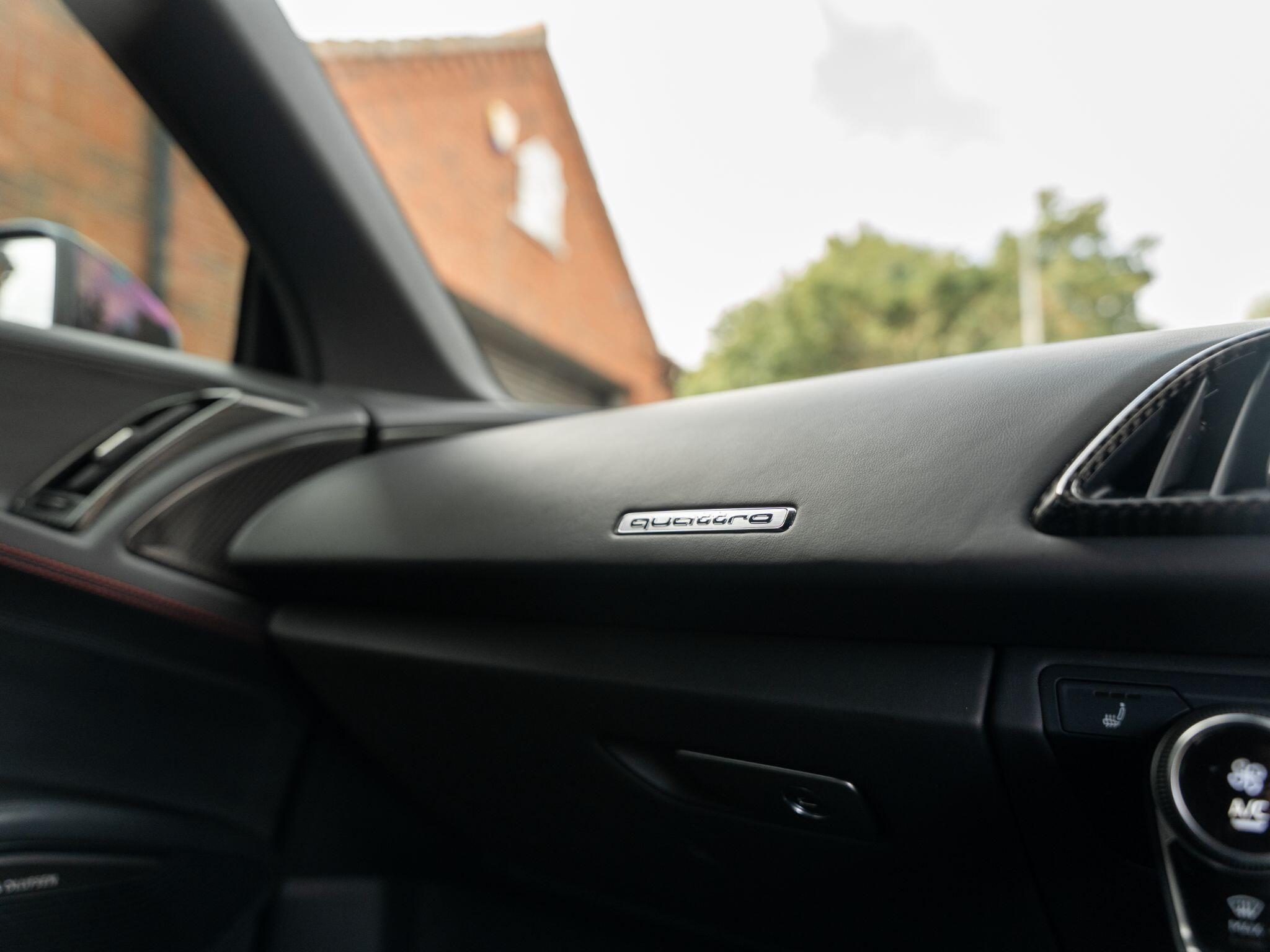 Audi R8 view 54