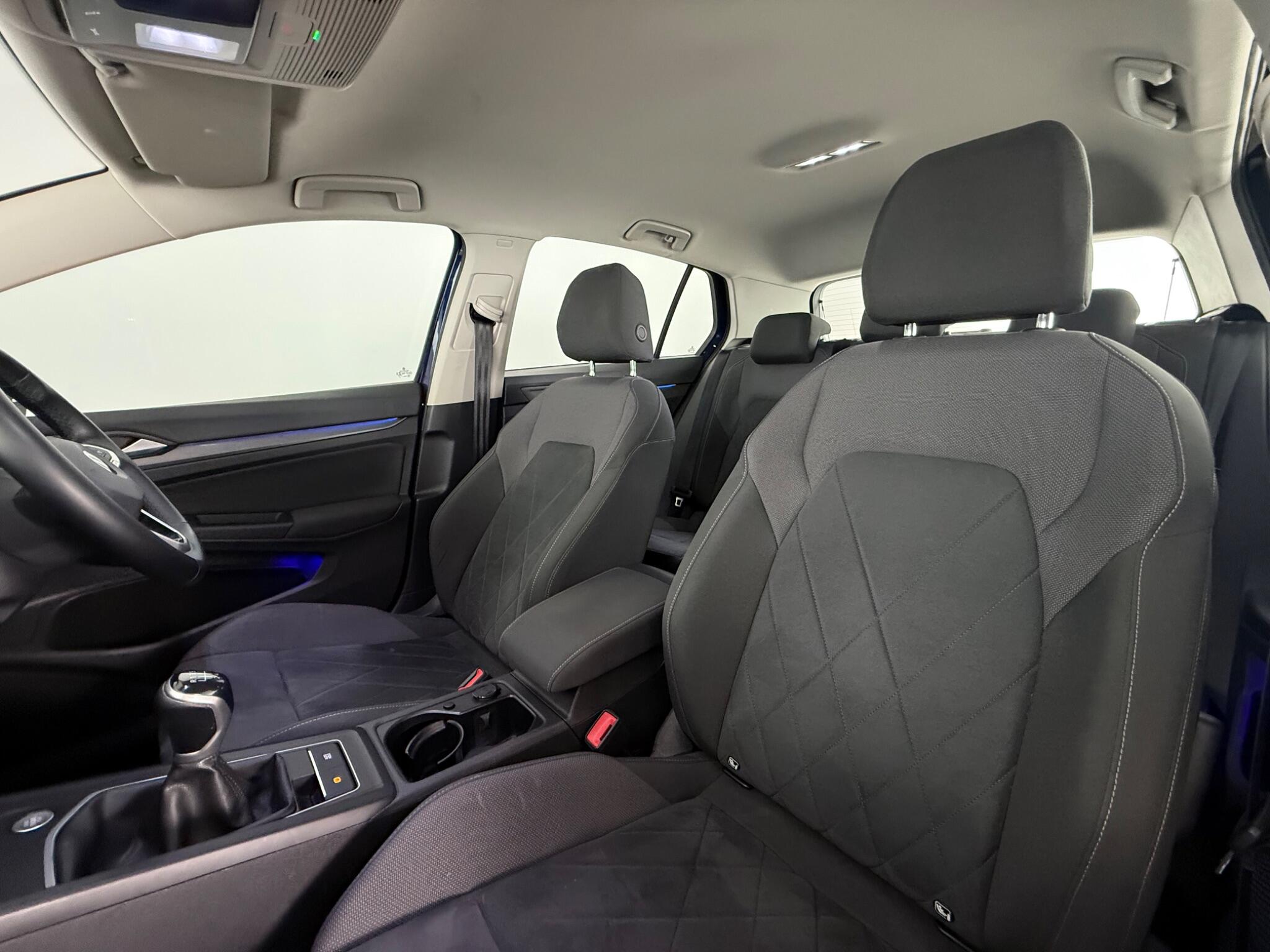 Volkswagen Golf view 30