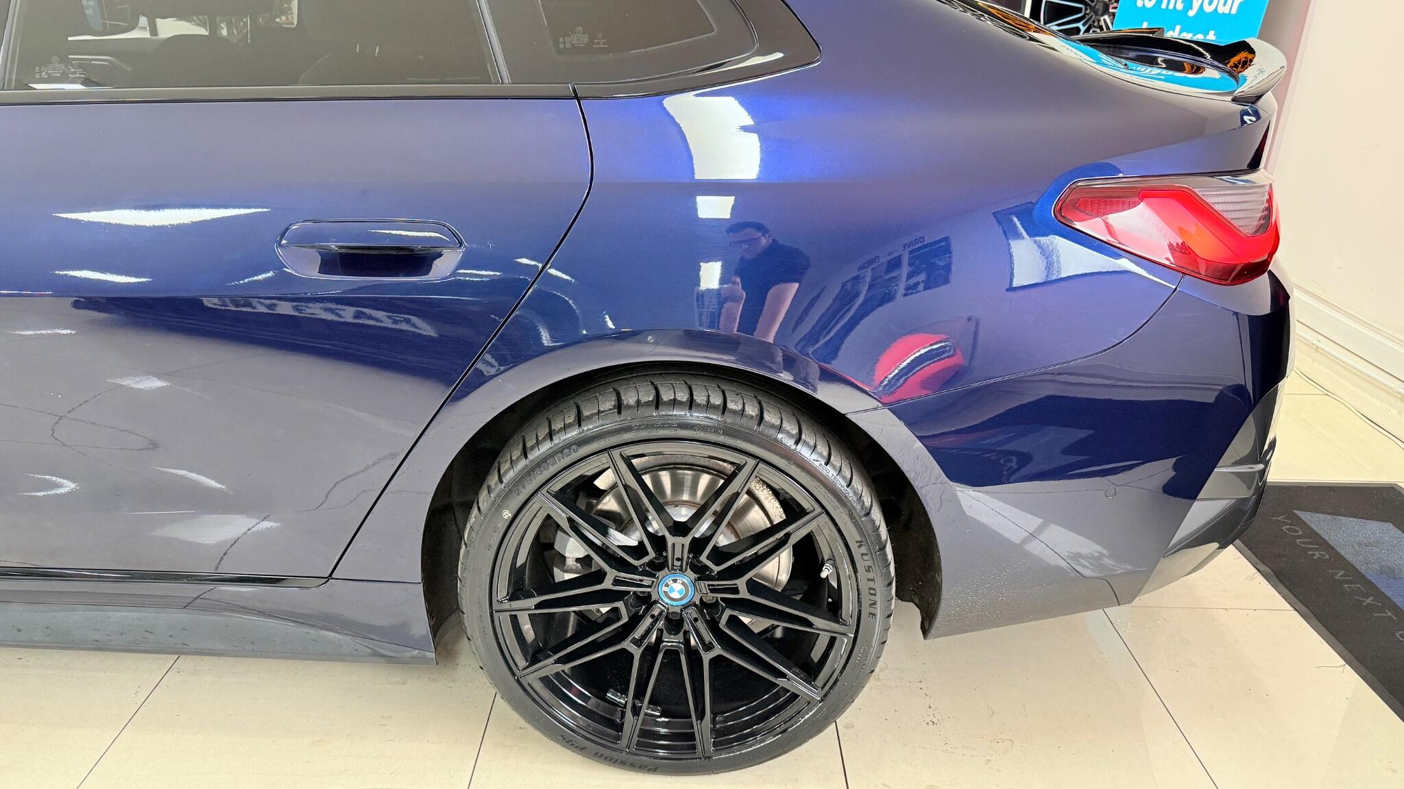 BMW I4 view 36