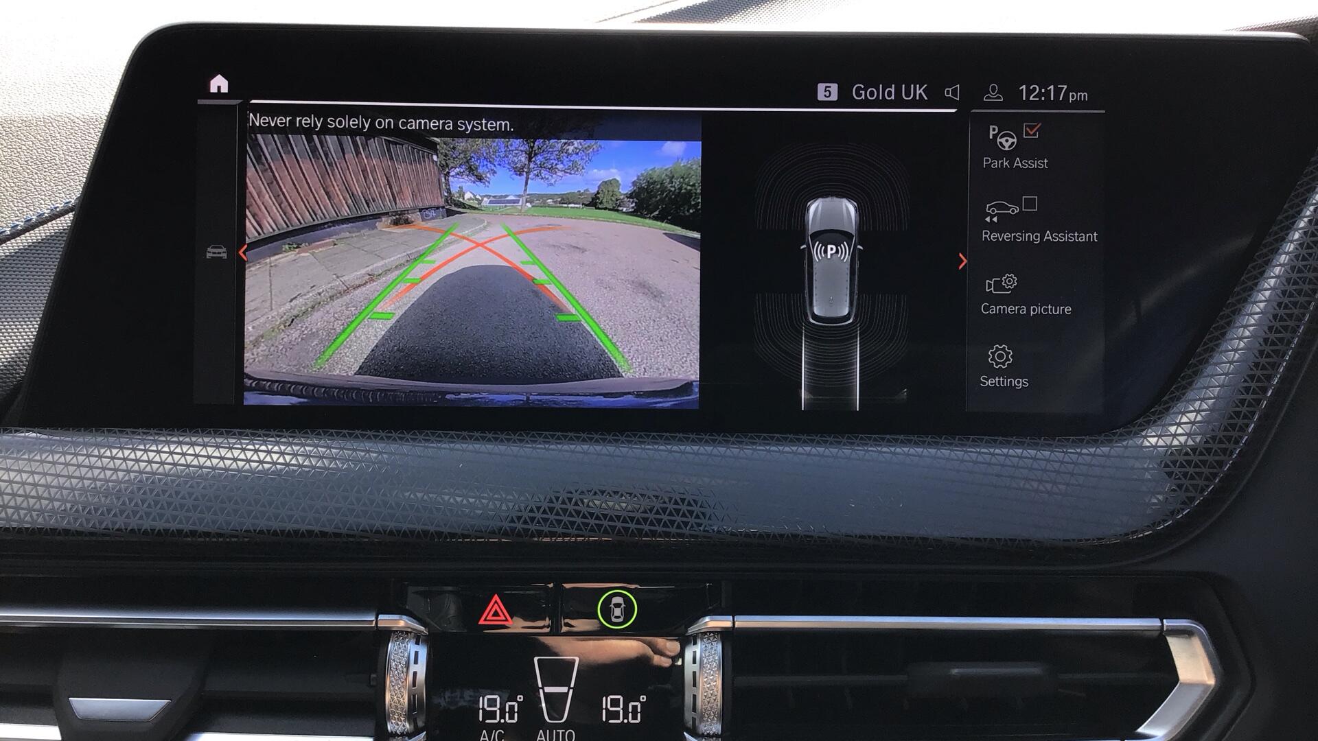 BMW 1 Series view 24