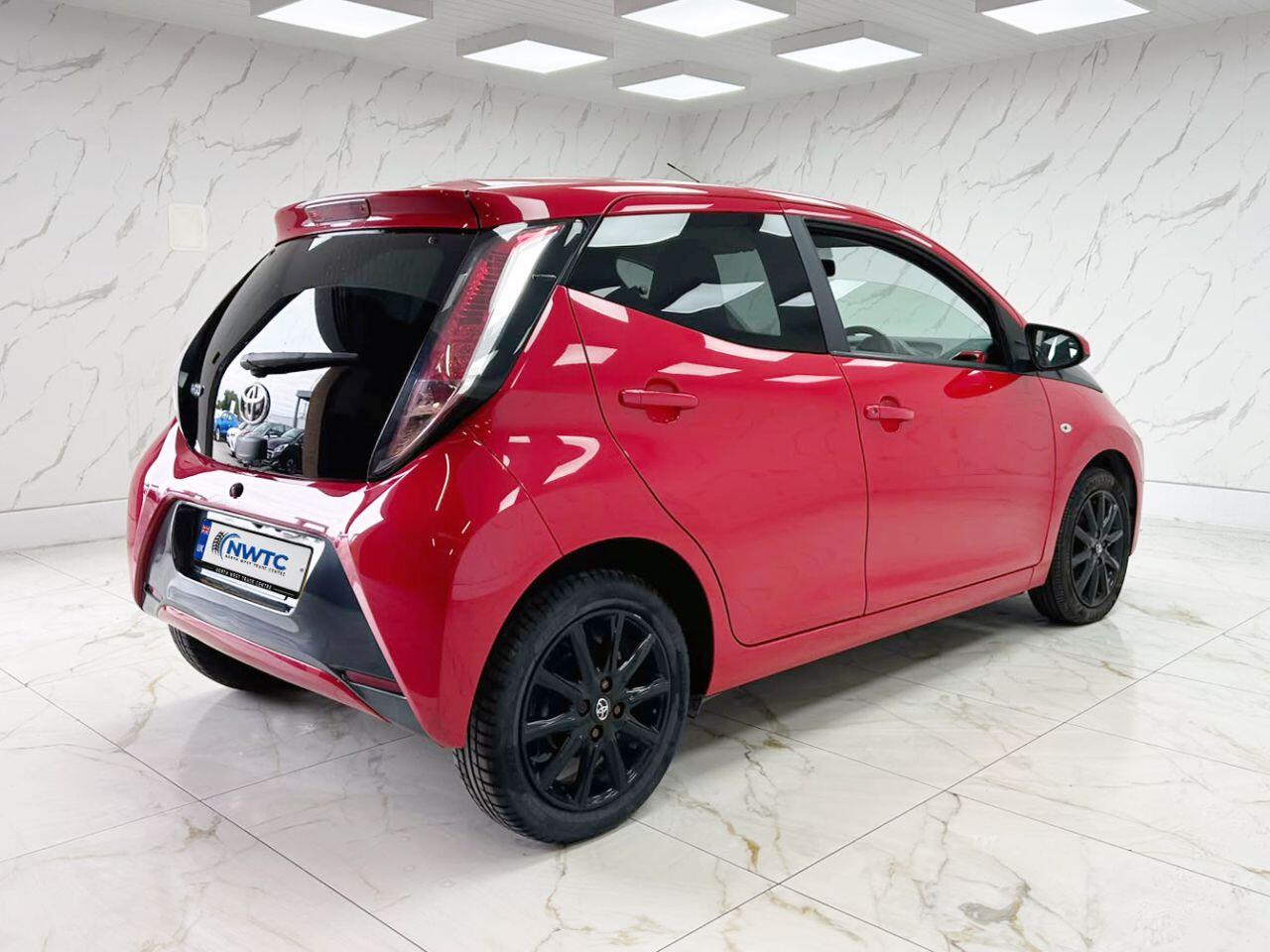 Toyota Aygo view 12
