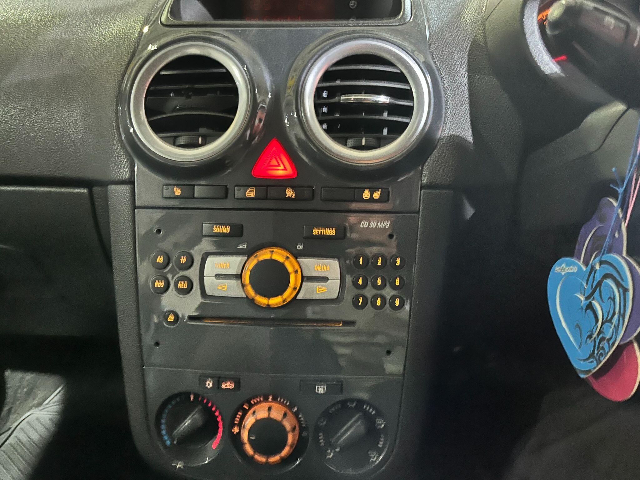 Vauxhall Corsa view 12