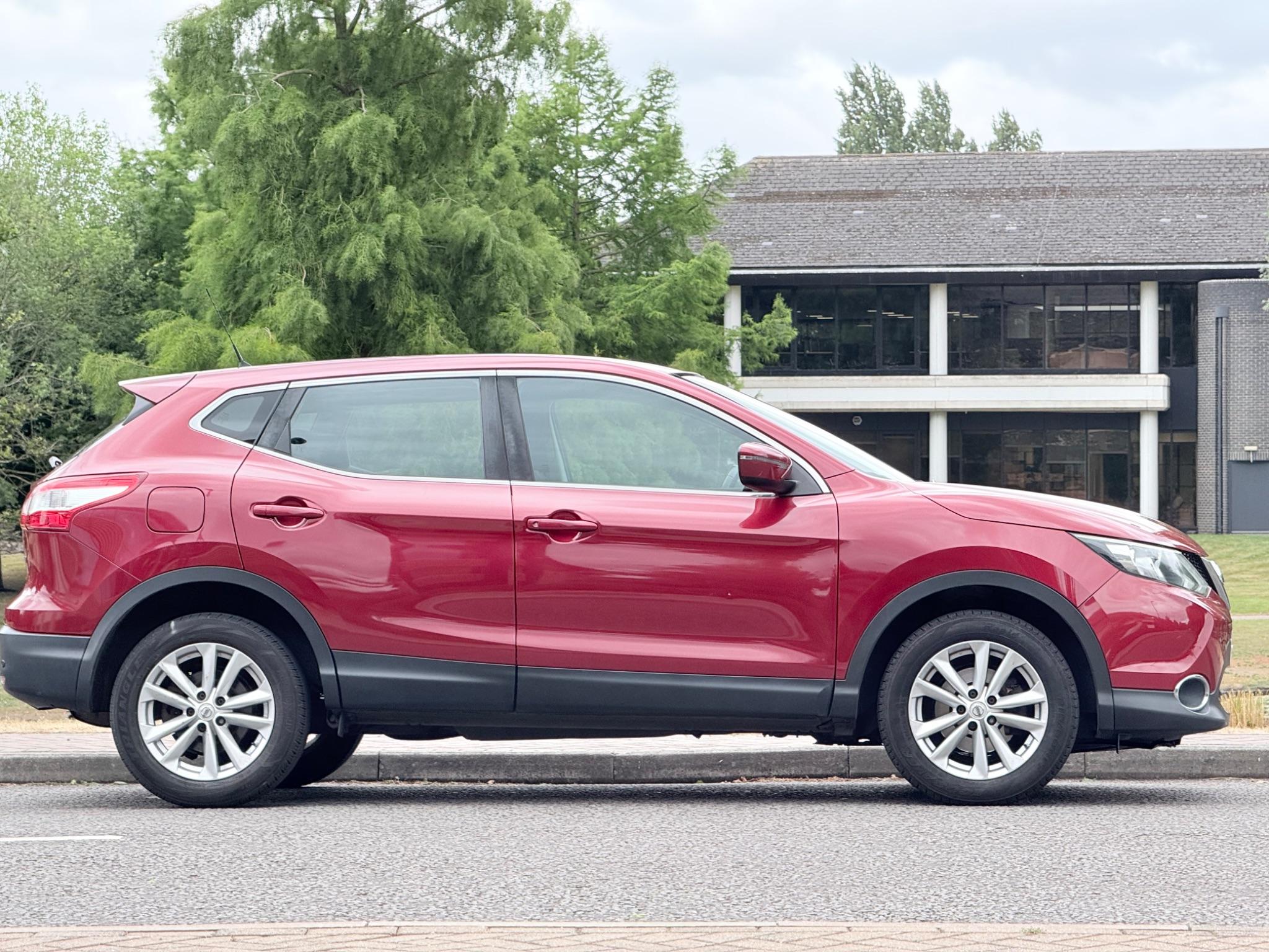 2014 Nissan Qashqai 1.5 dCi Acenta 2WD Euro 5 (s/s) 5dr • 74,950 miles image 8