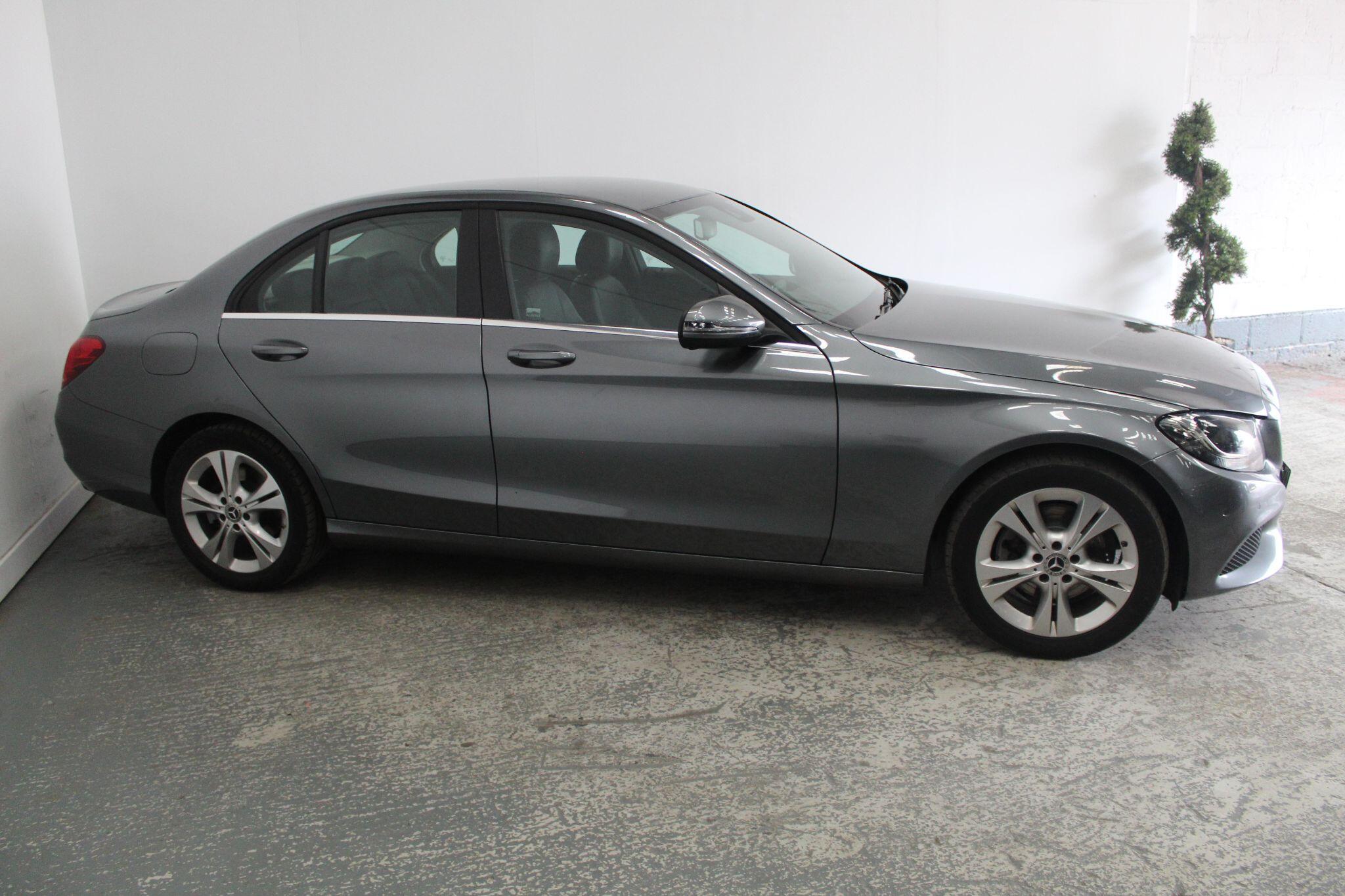 Mercedes-Benz C-Class view 4