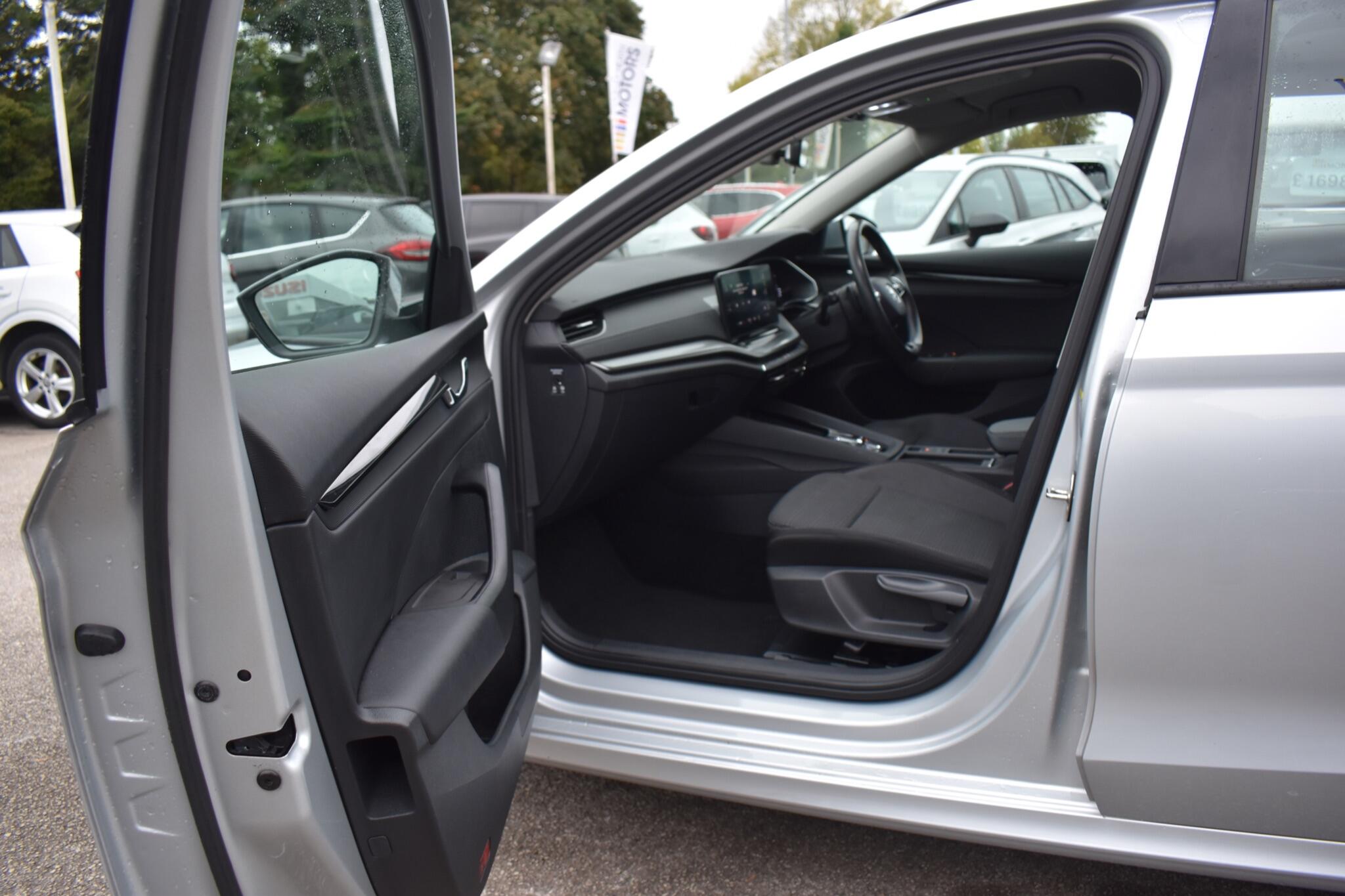 Octavia - 1.0 TSI e-TEC MHEV SE Technology DSG Euro 6 (s/s) 5dr - Image 6