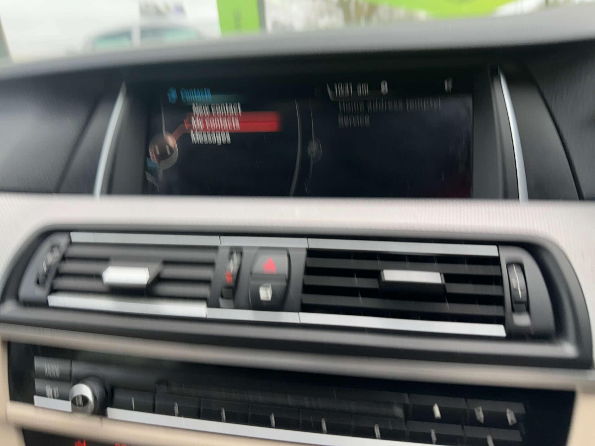 BMW 5 Series view 24