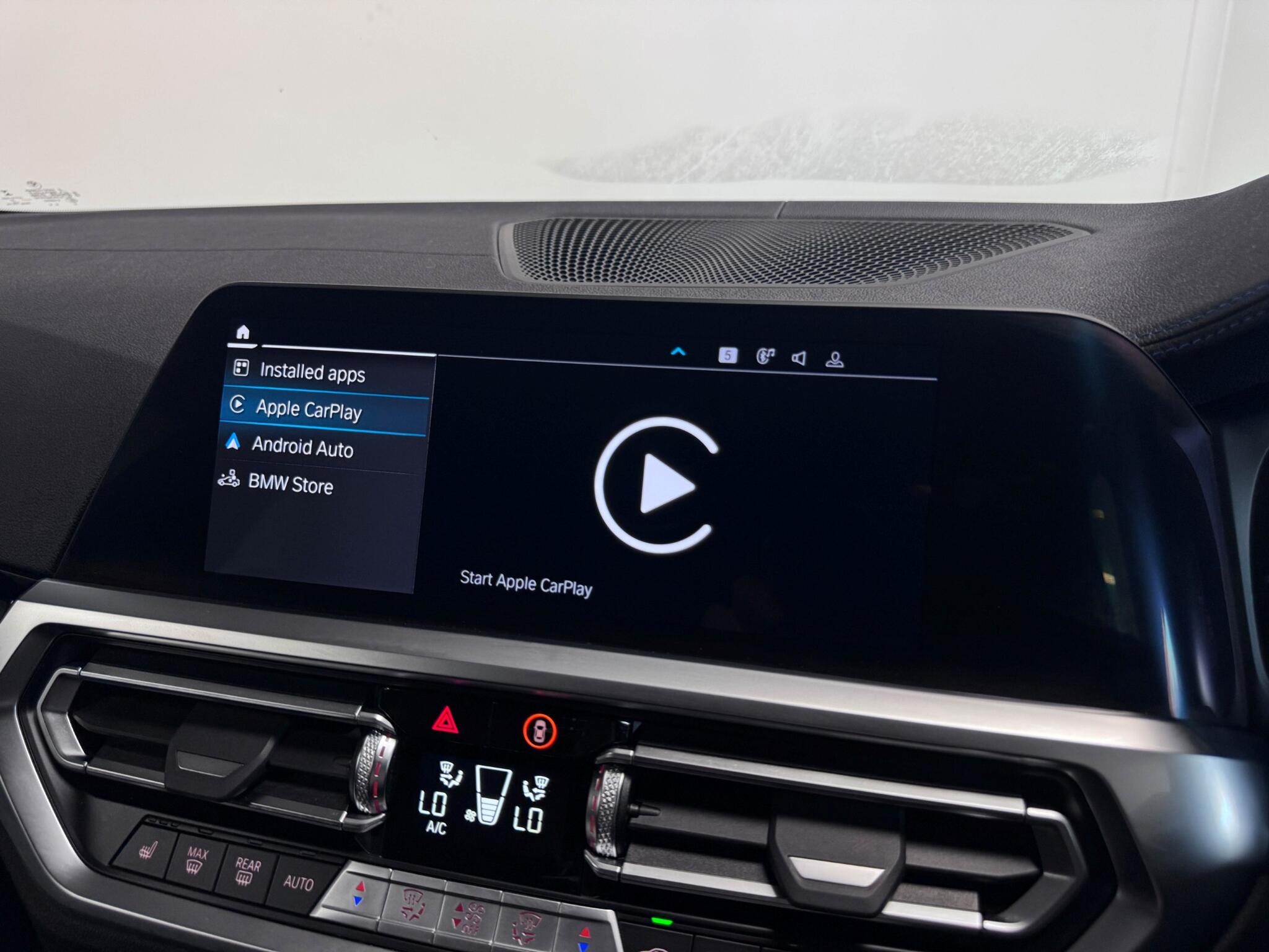 BMW 3 Series view 16