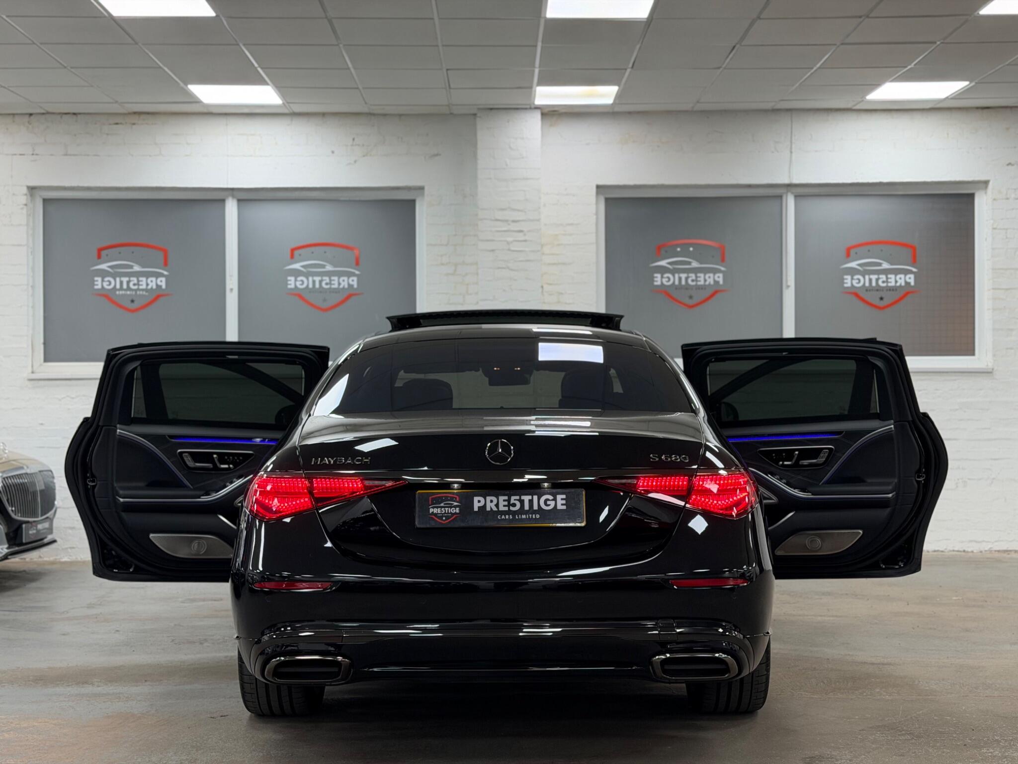 Mercedes-Benz S-Class view 24