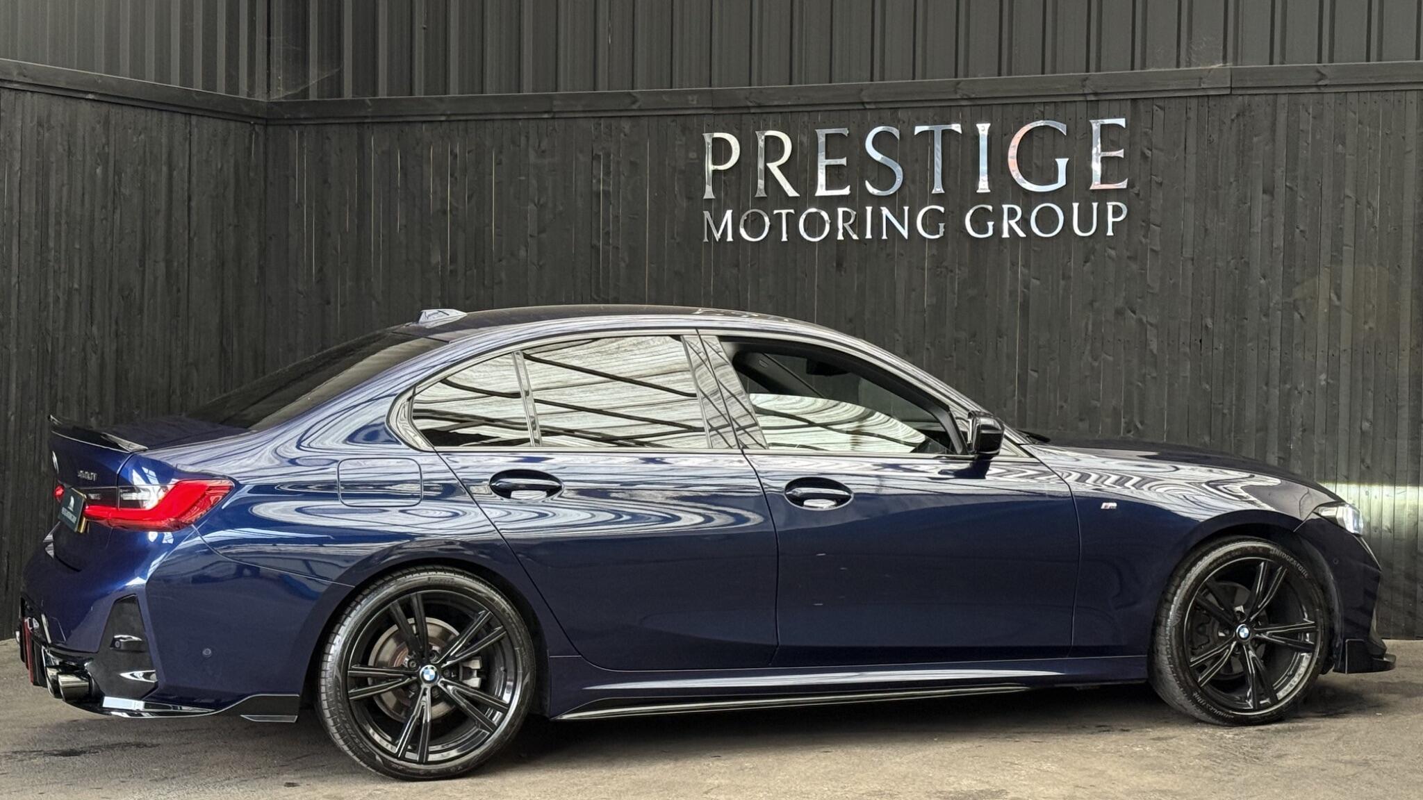 BMW 3 Series view 13