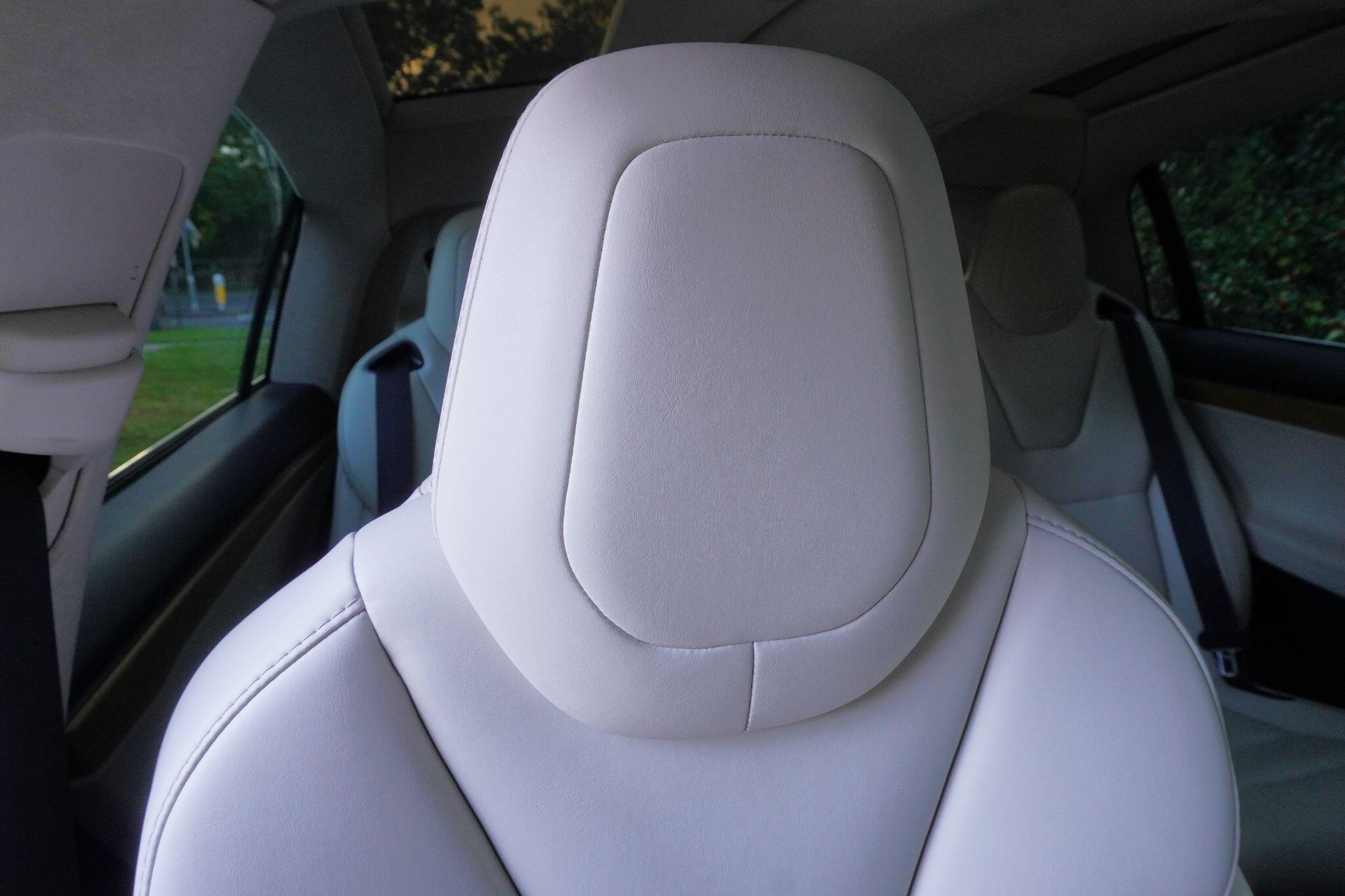 Tesla Model X view 22