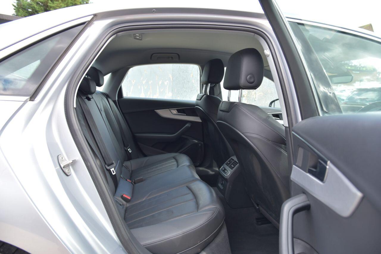Audi A4 view 24