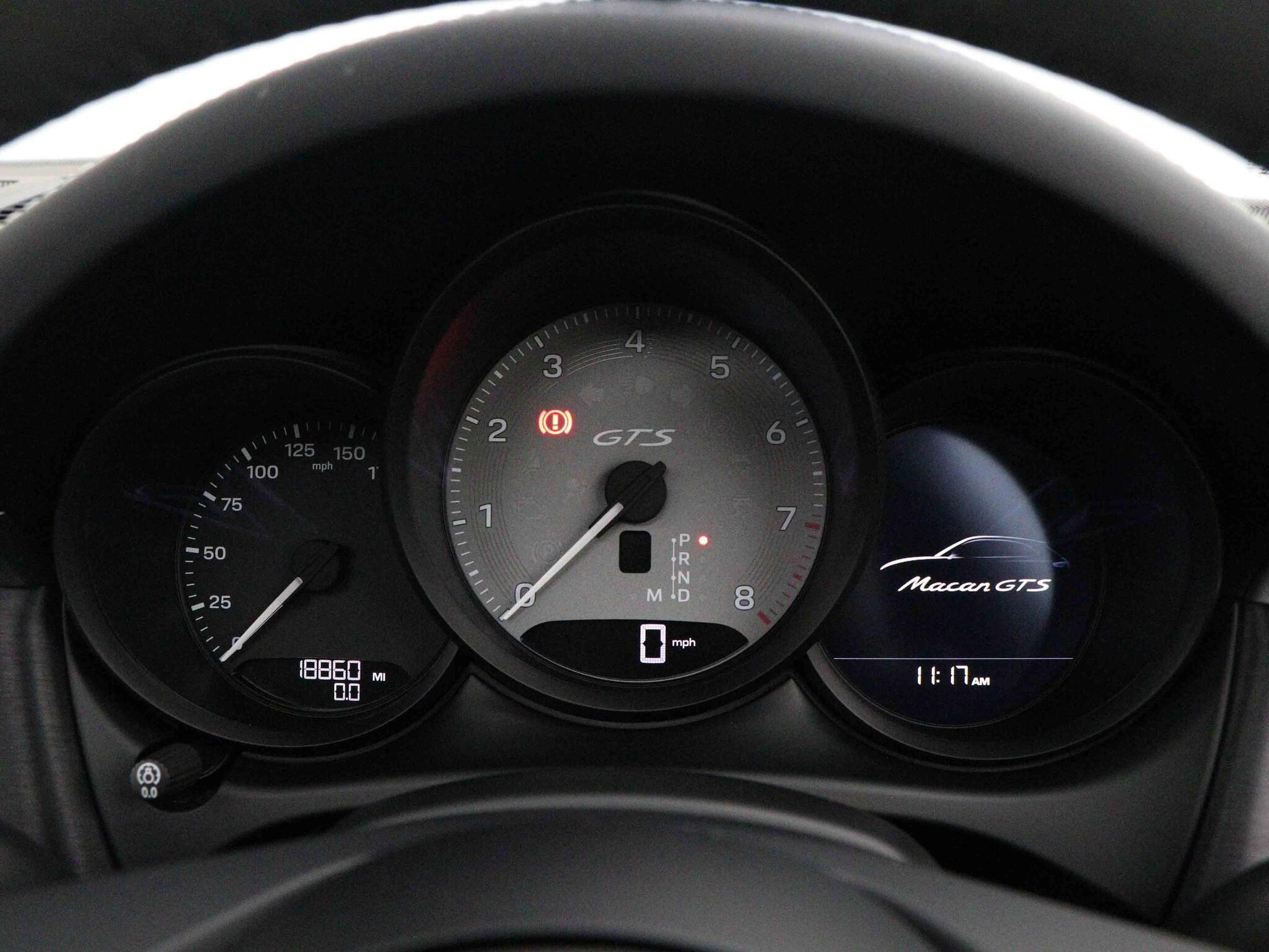 Porsche Macan view 47