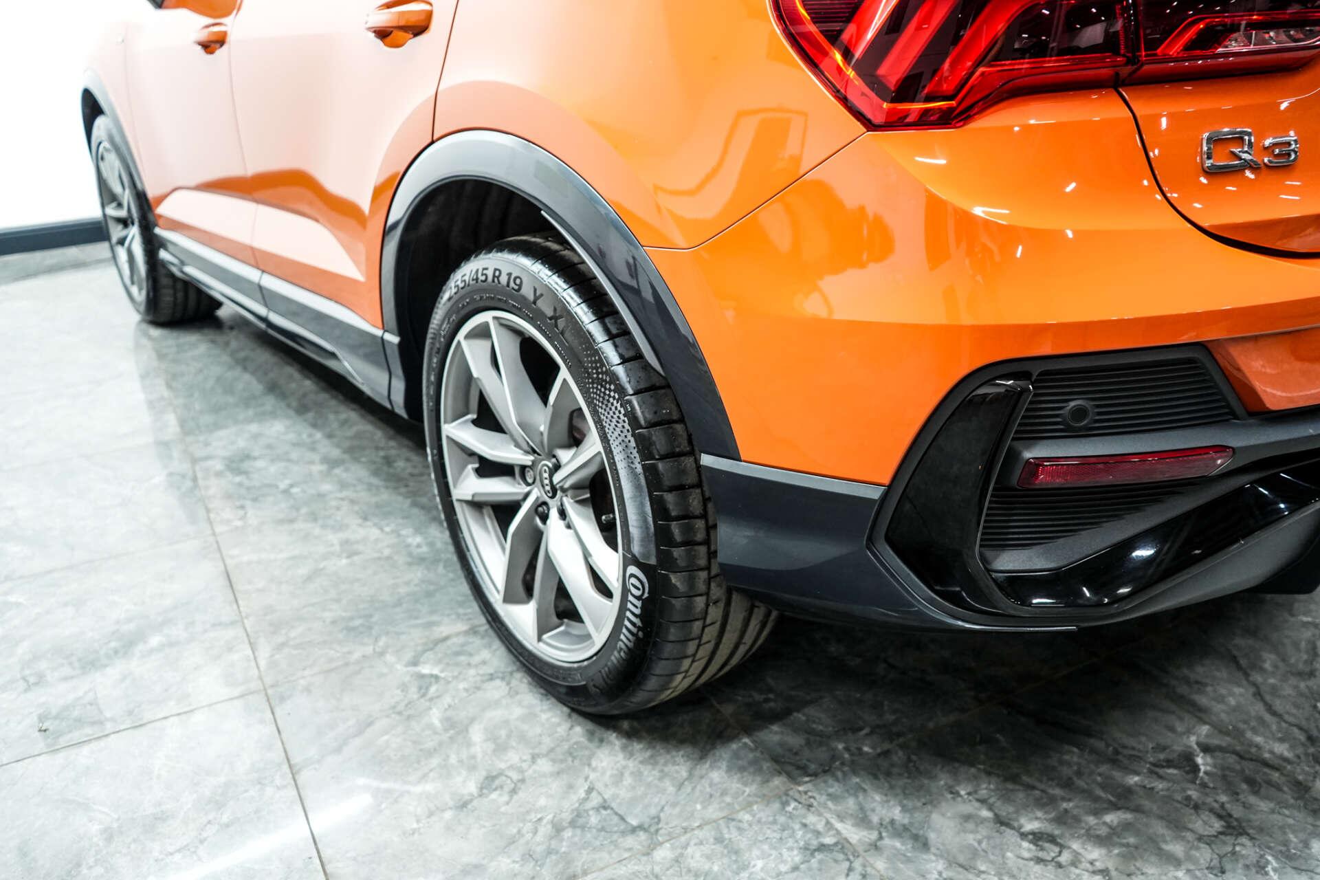 Audi Q3 view 12