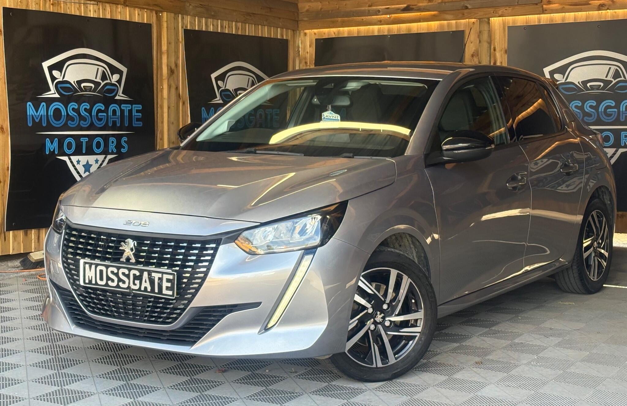 Peugeot 208 view 6