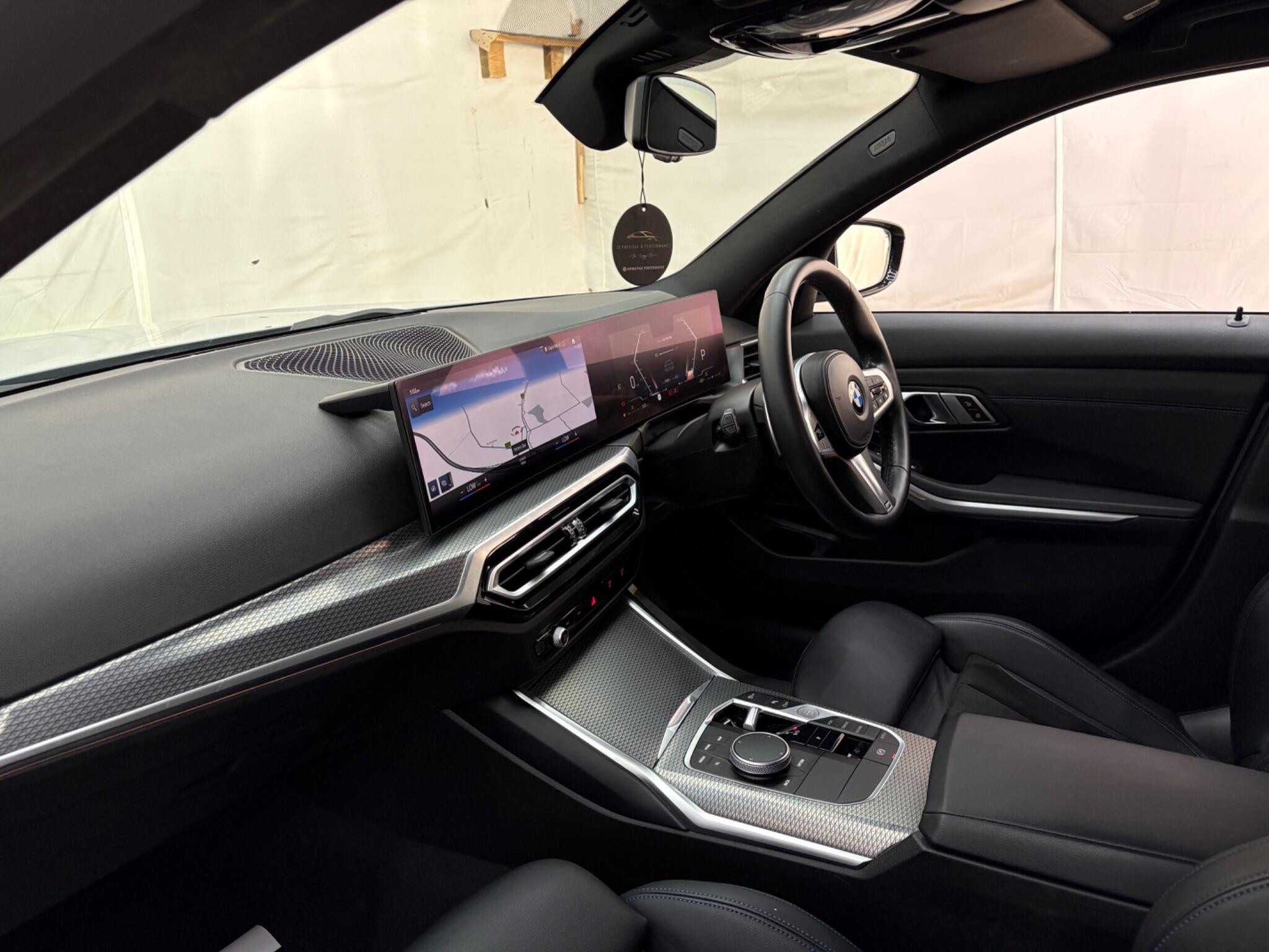 BMW 3 Series view 13