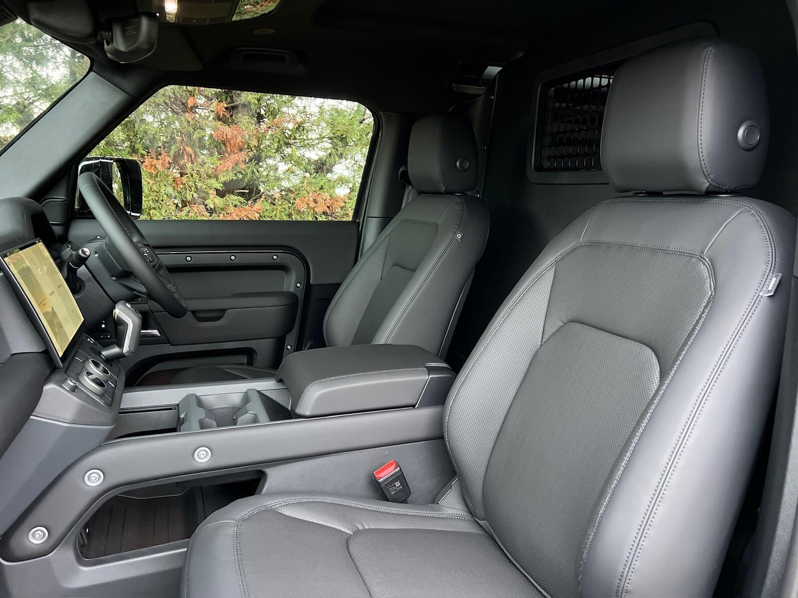 Land Rover Defender view 20