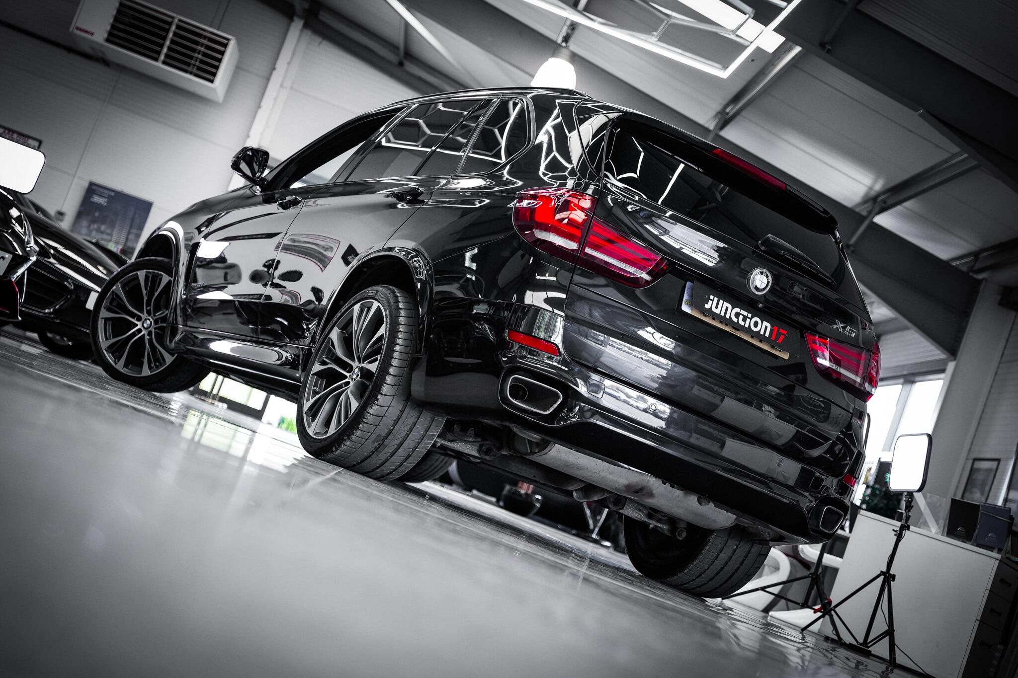 BMW X5 view 5