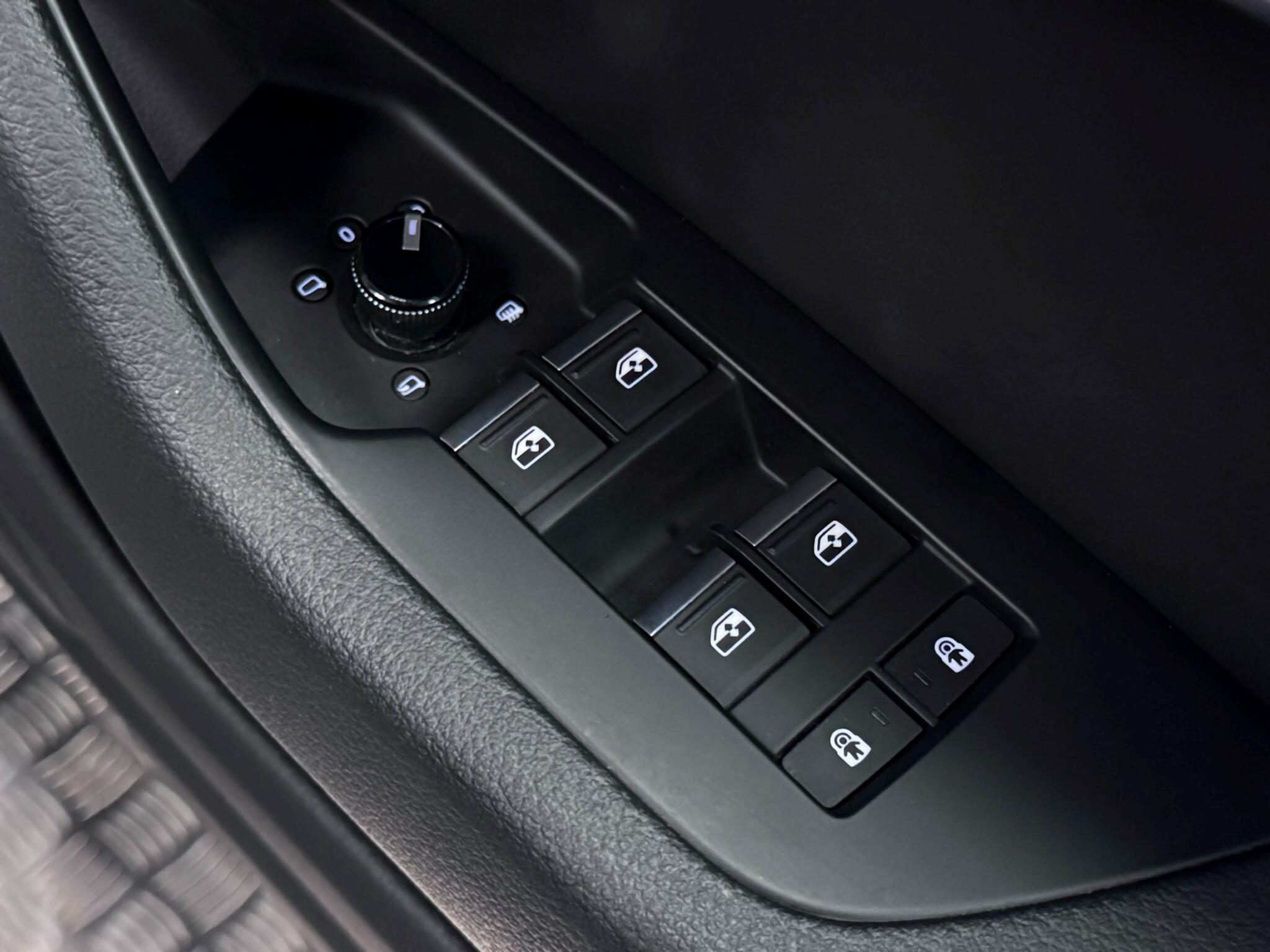 Audi A6 view 27