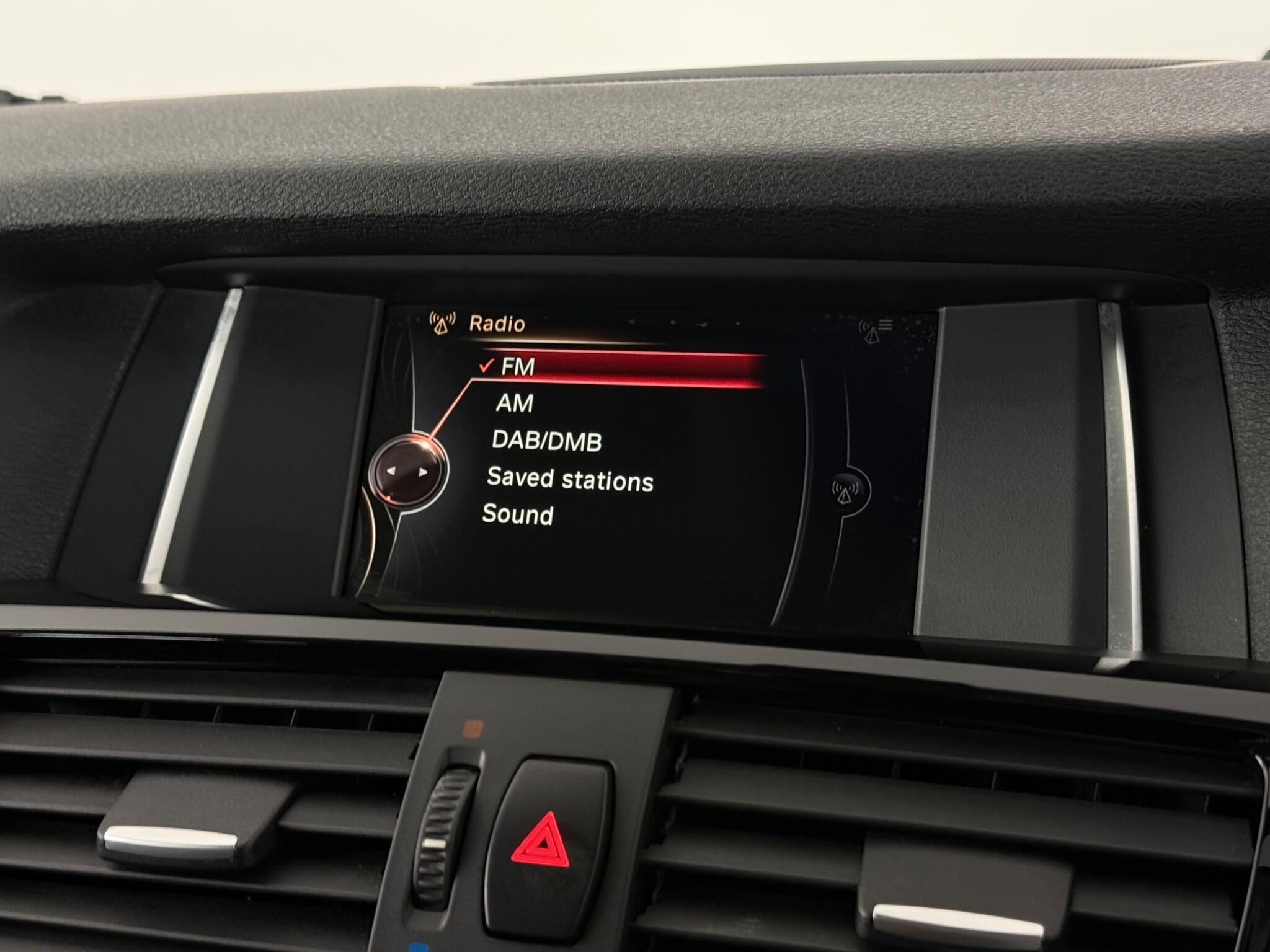 BMW X4 view 28