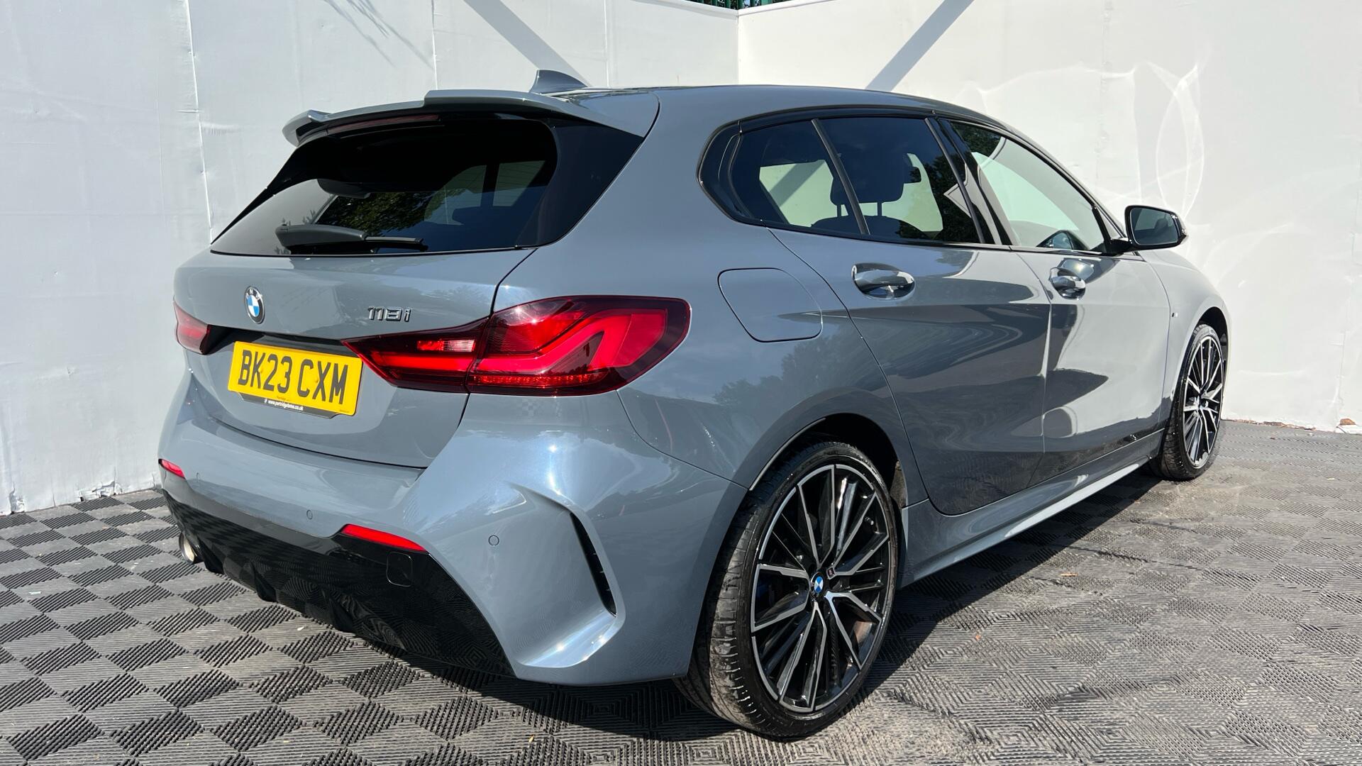 BMW 1 Series view 27