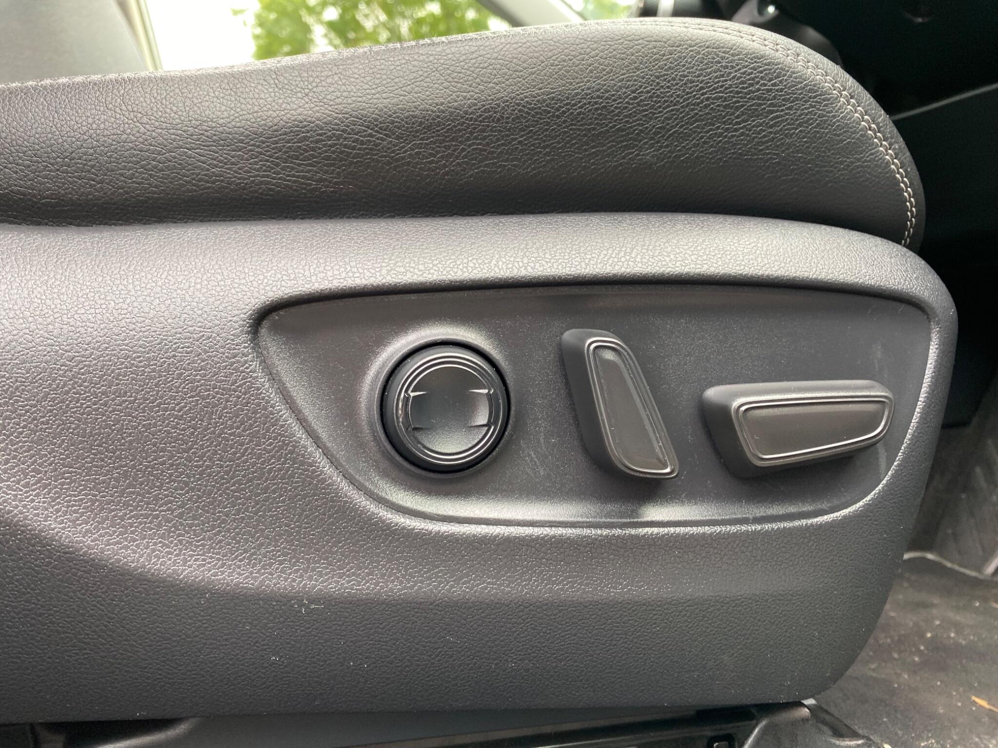 Toyota Rav4 view 32