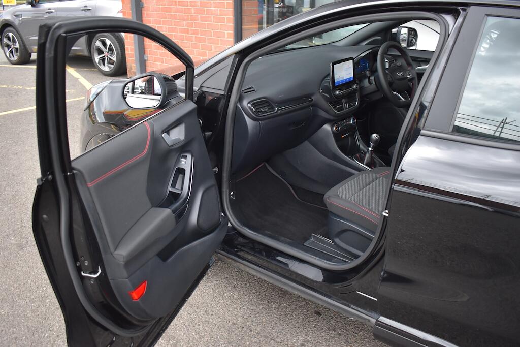 Ford Puma view 36
