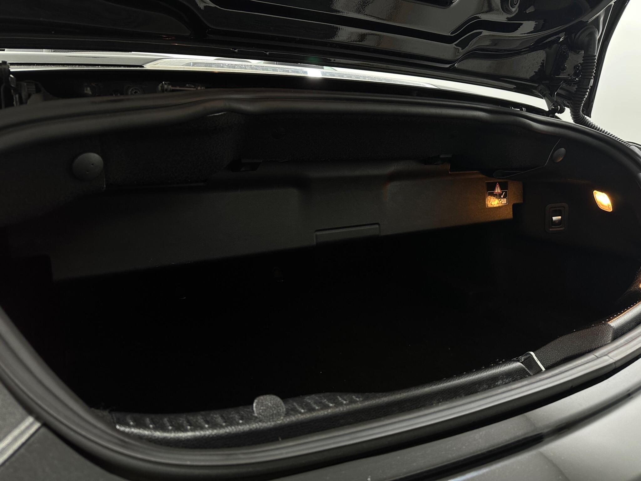 Mercedes-Benz C Class view 43