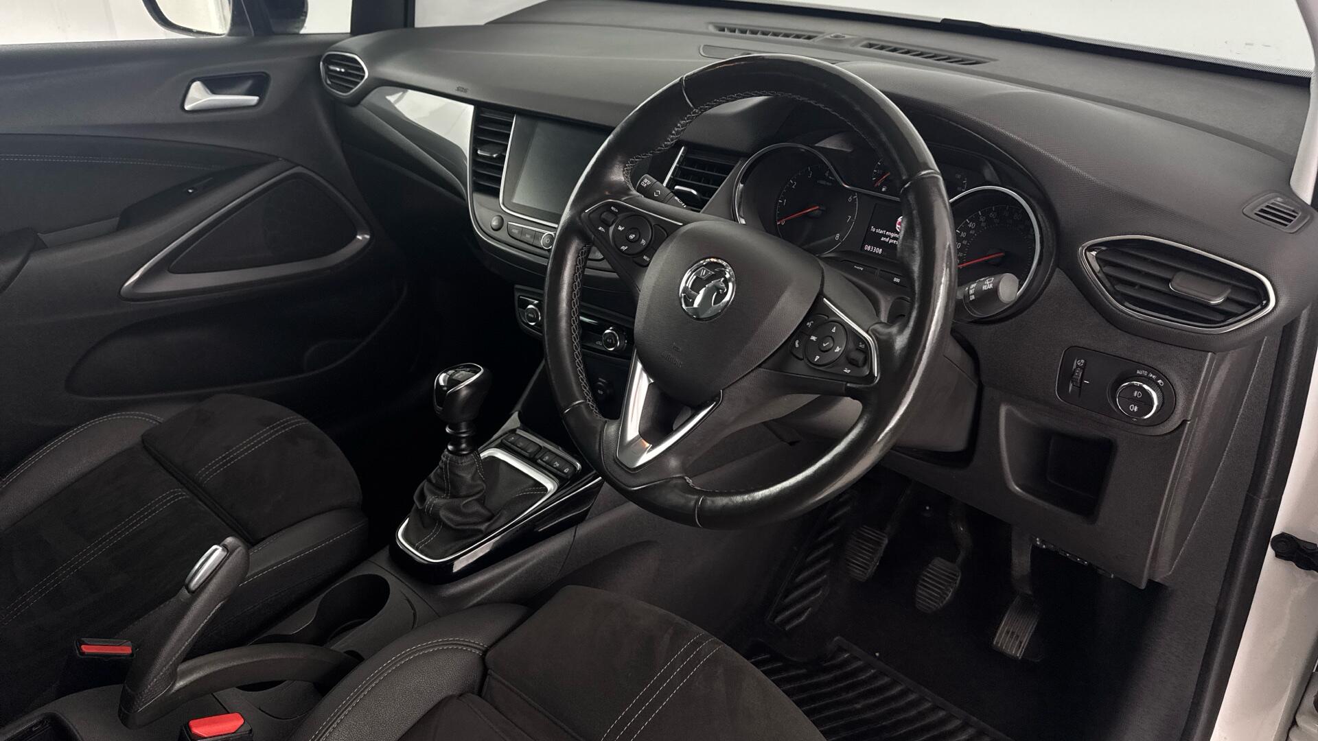 Vauxhall Crossland view 9