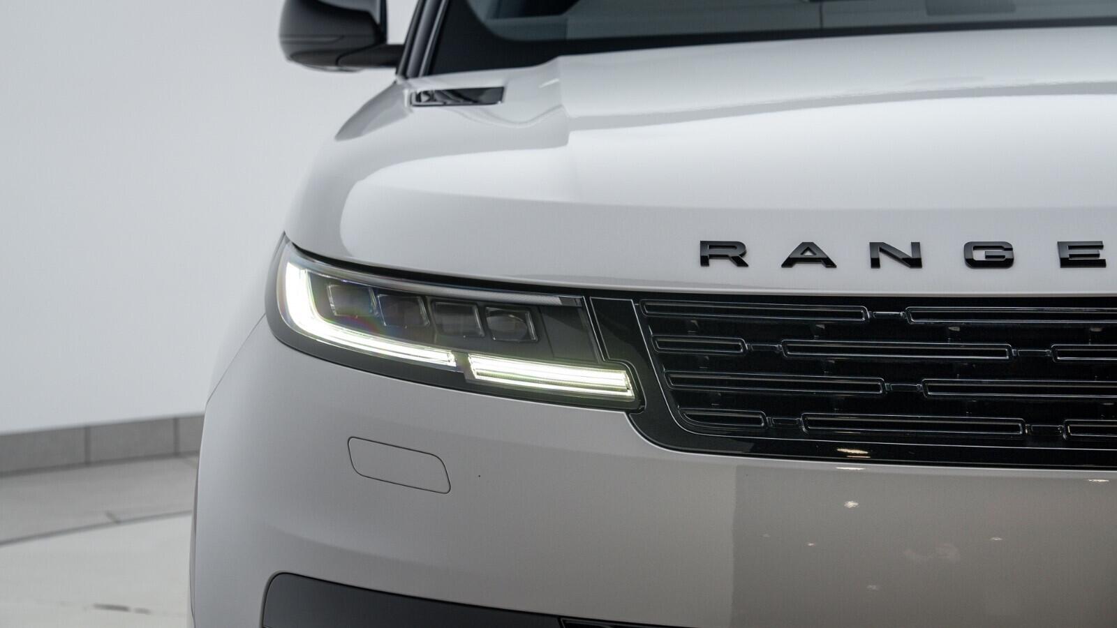 Land Rover Range Rover Sport view 25