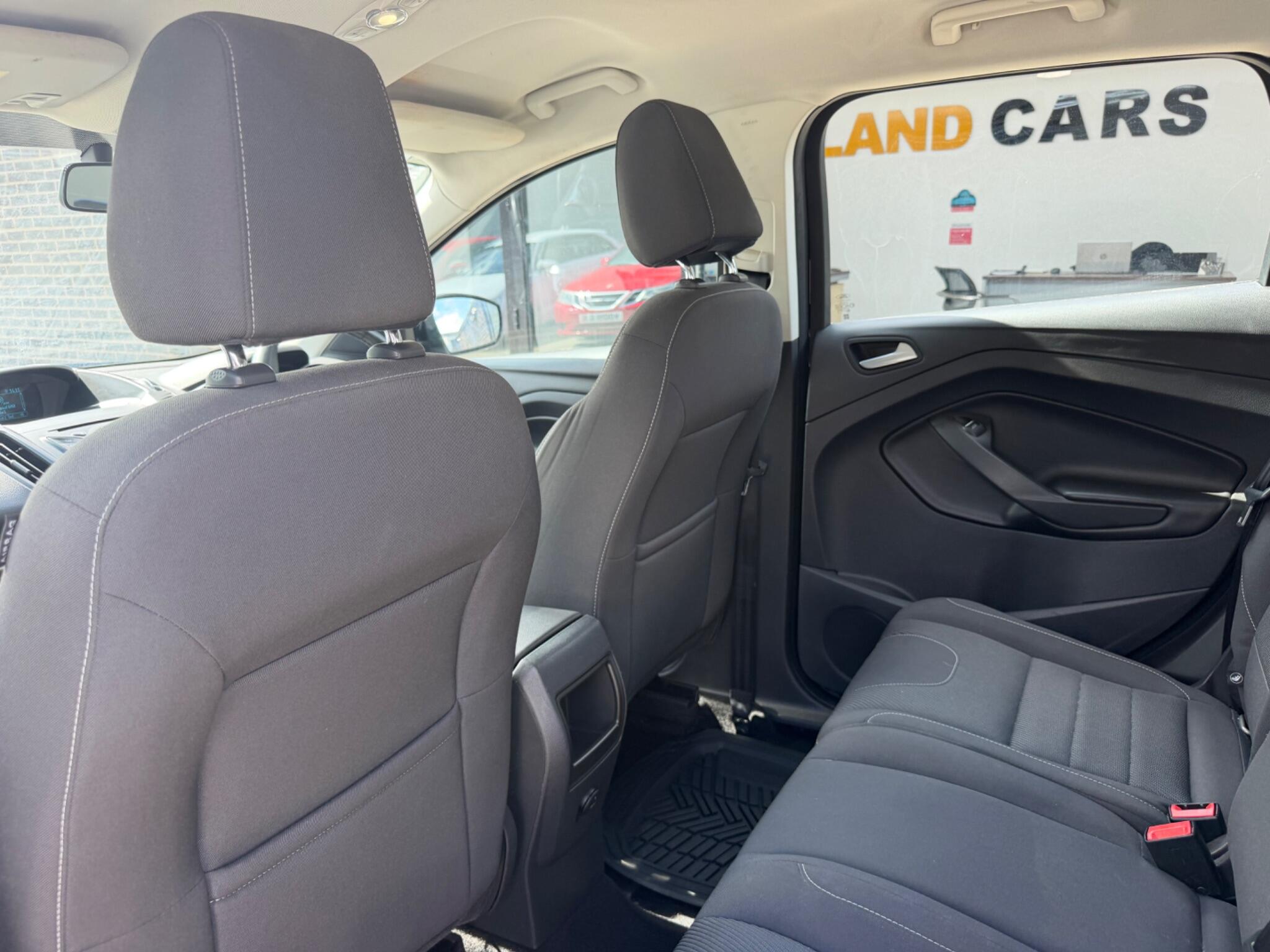 Ford Kuga view 26