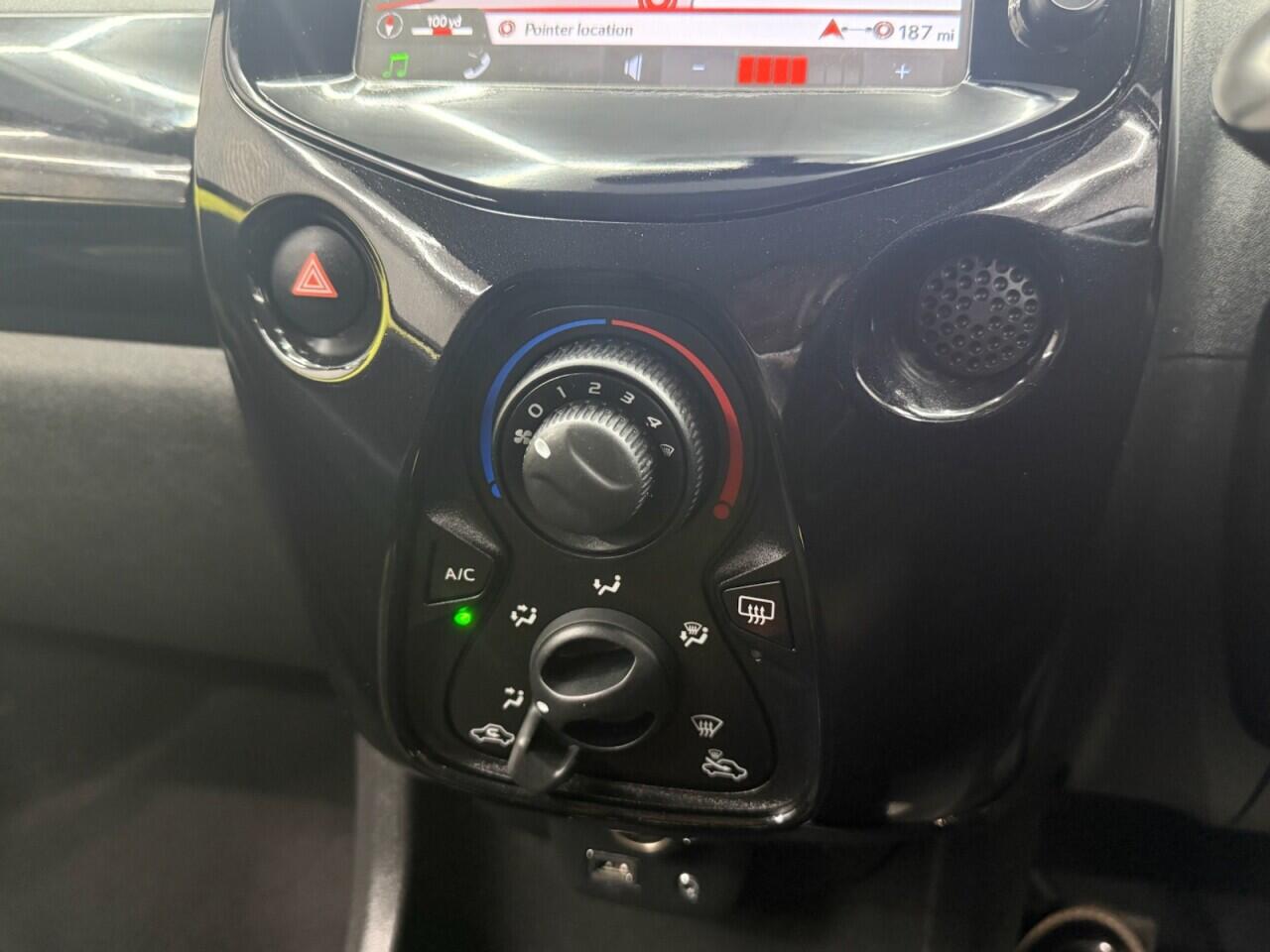 Toyota Aygo view 19